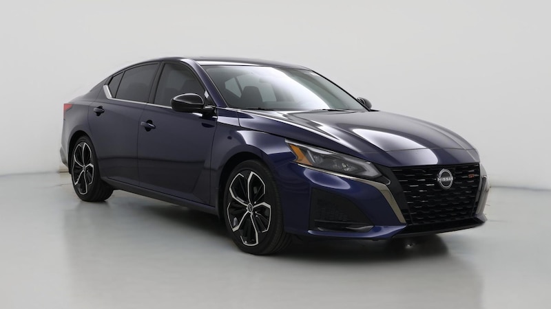 2023 Nissan Altima SR Hero Image