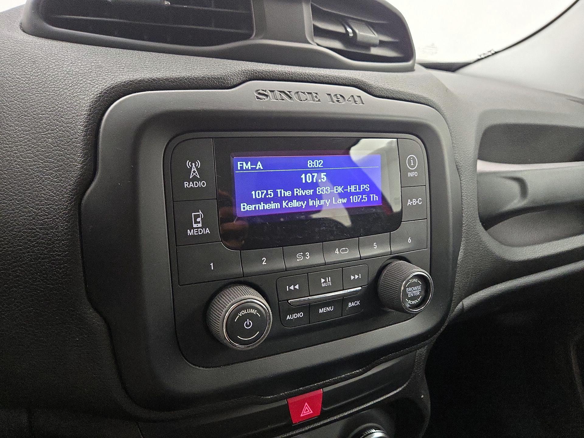 Thumbnail: 2016 Jeep Renegade - 14