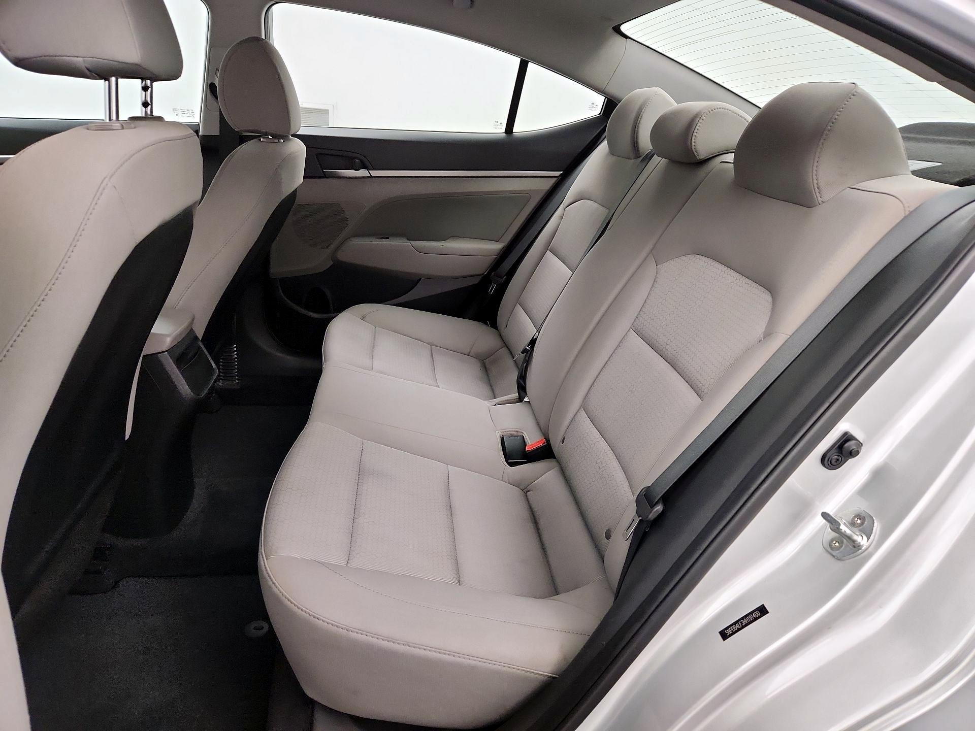 Thumbnail: 2017 Hyundai Elantra - 19