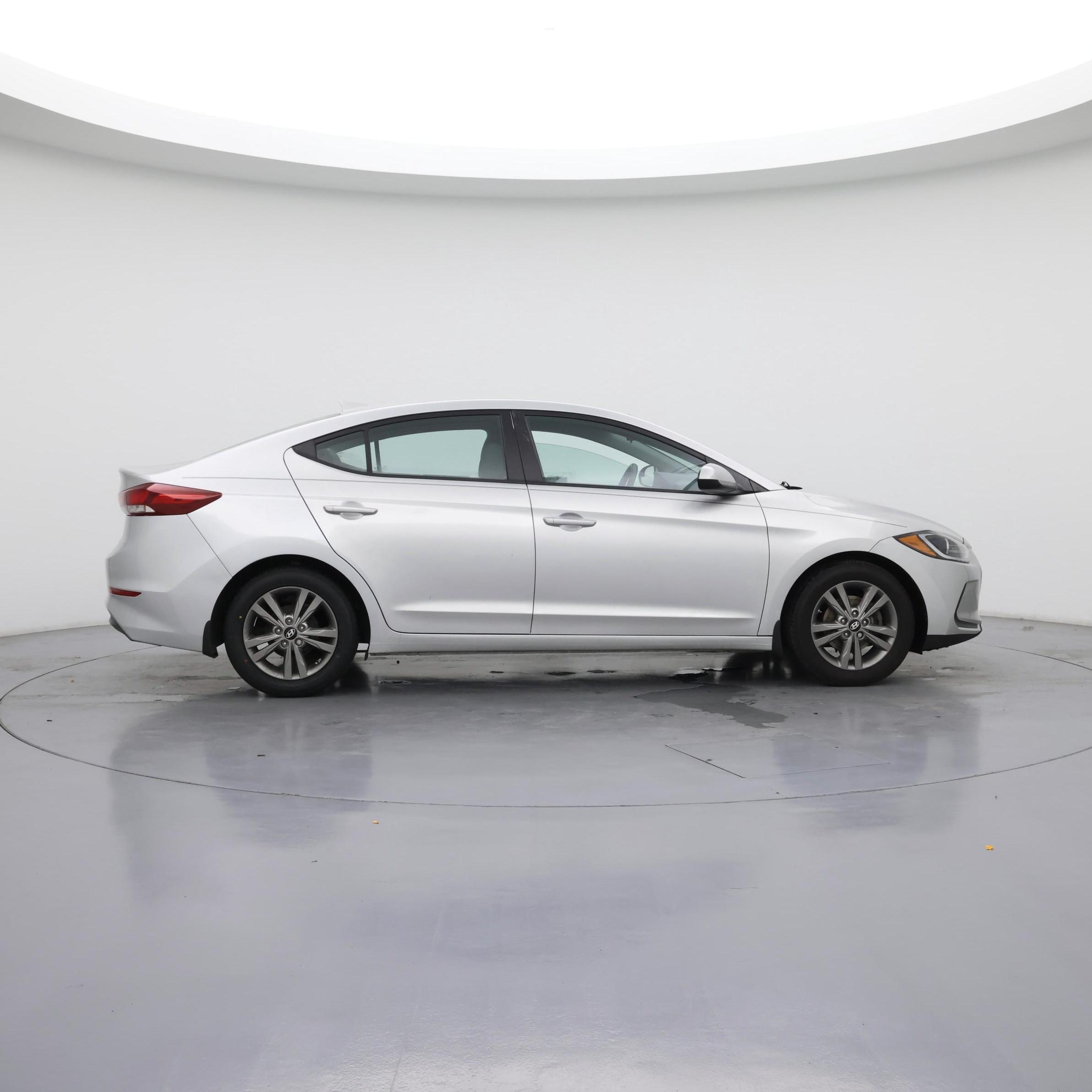 Thumbnail: 2017 Hyundai Elantra - 7