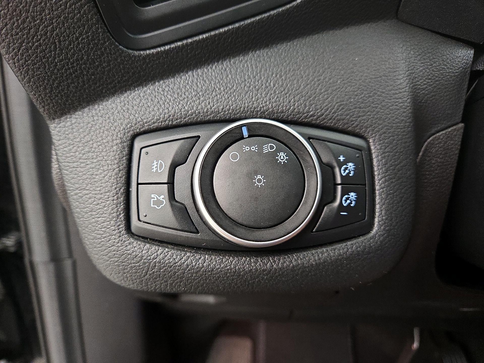Thumbnail: 2016 Ford Escape - 13