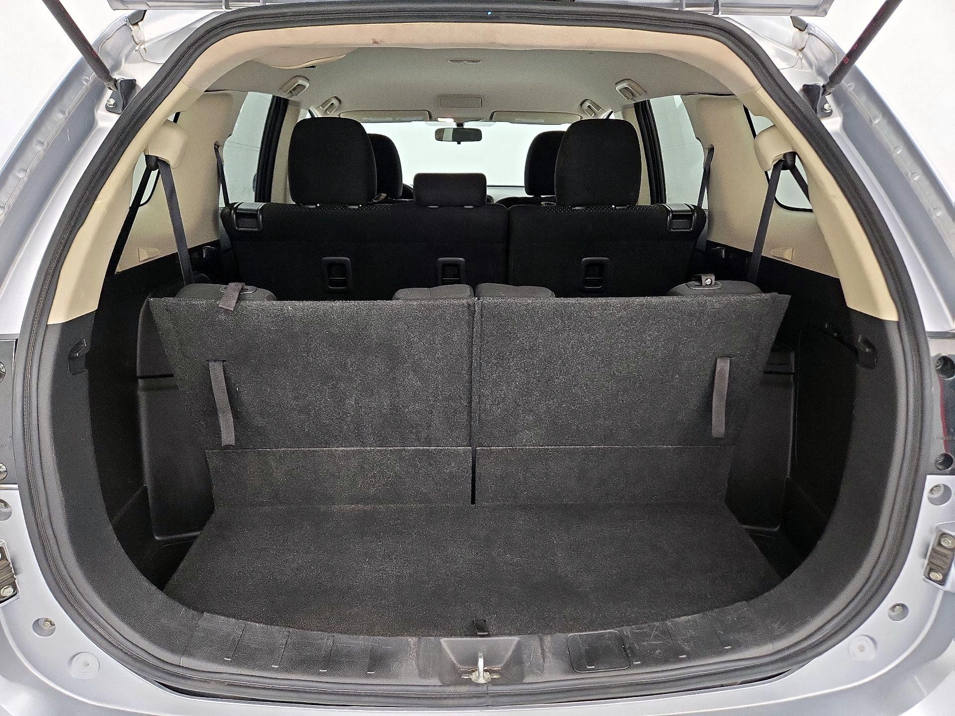 Thumbnail: 2016 Mitsubishi Outlander - 20