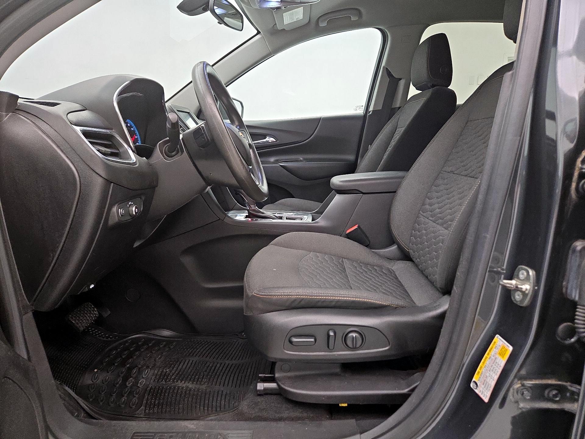 Thumbnail: 2018 Chevrolet Equinox - 11