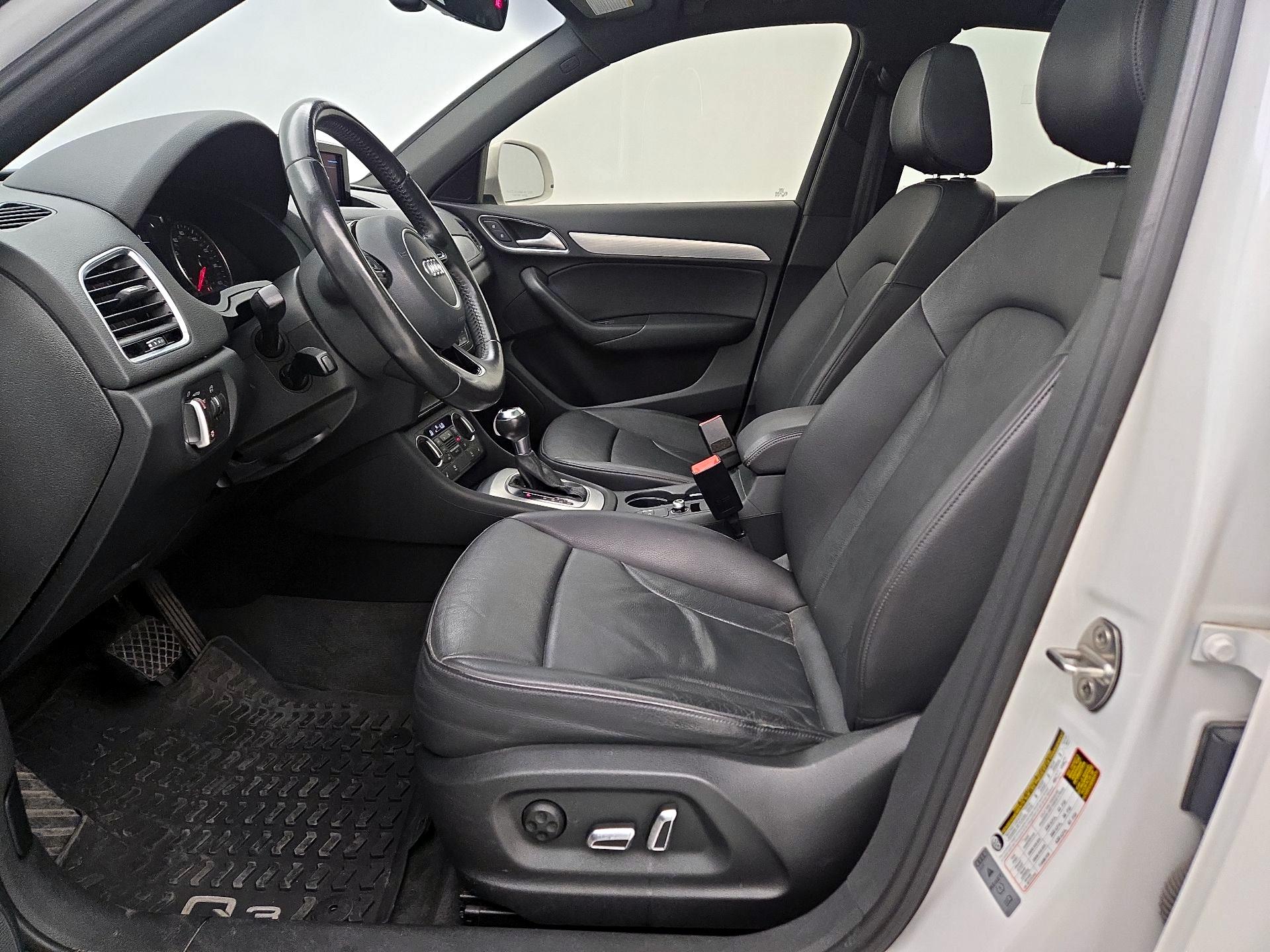 Thumbnail: 2018 Audi Q3 - 11