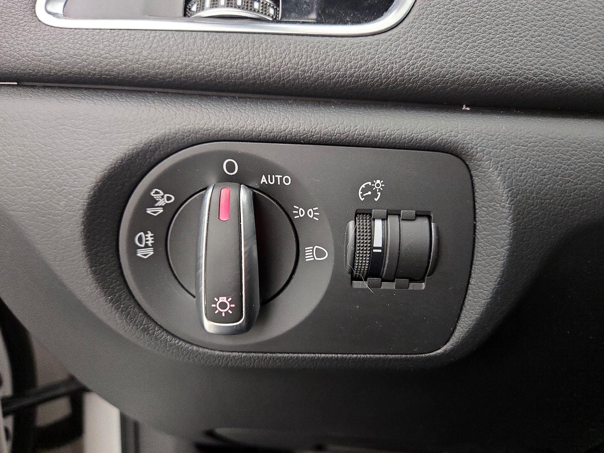 Thumbnail: 2018 Audi Q3 - 13