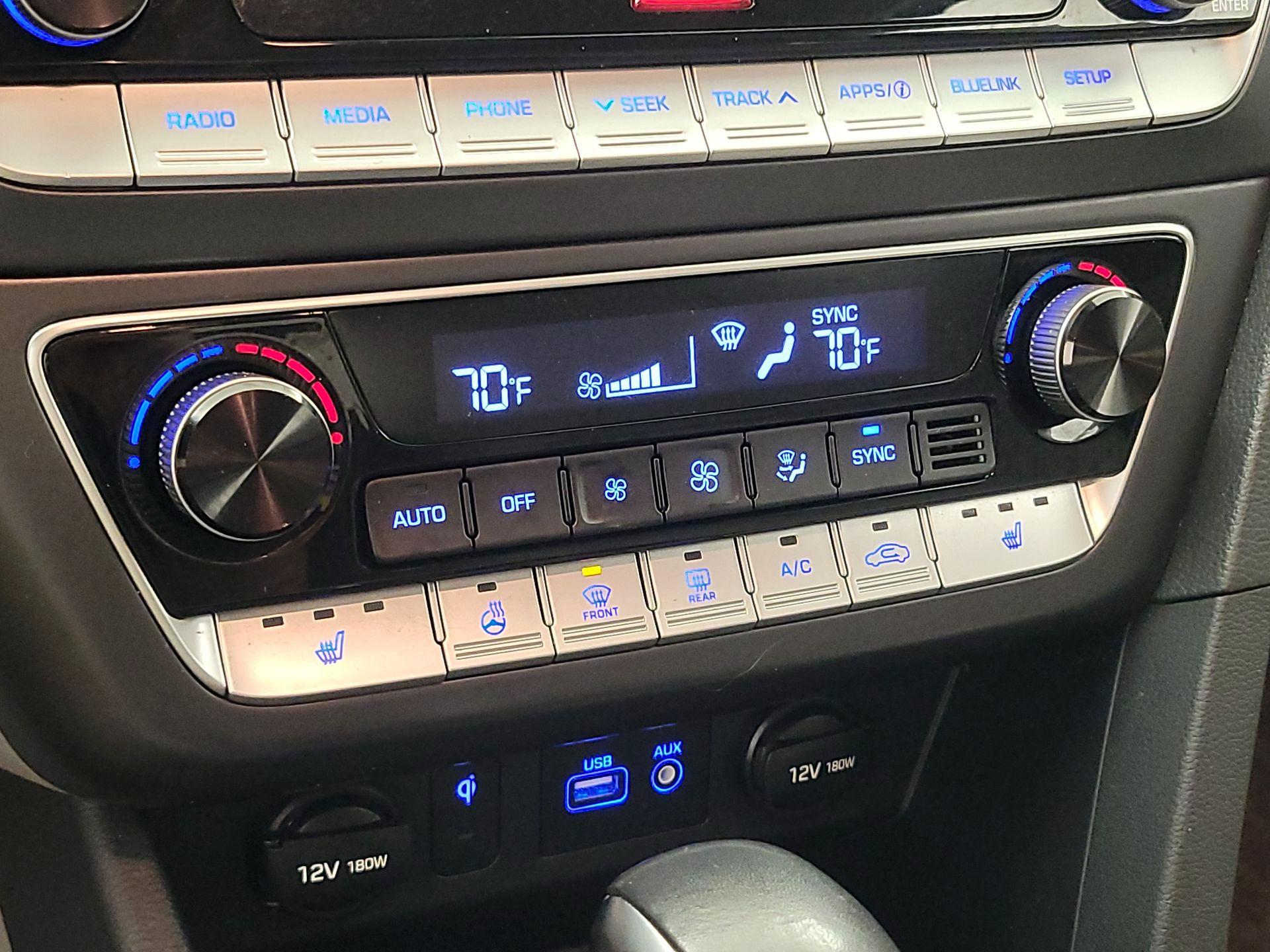 Thumbnail: 2019 Hyundai Sonata - 16