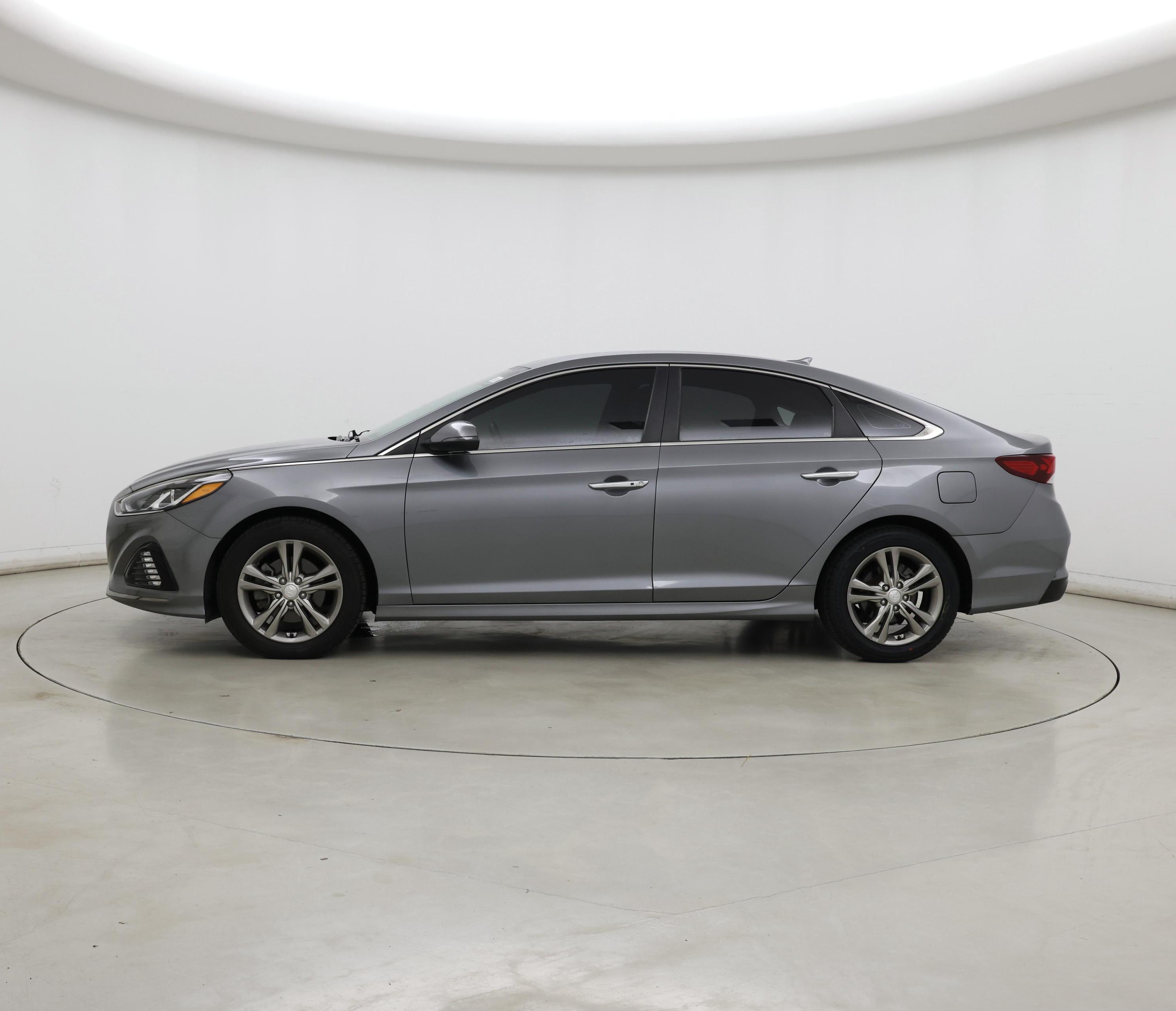 Thumbnail: 2019 Hyundai Sonata - 3