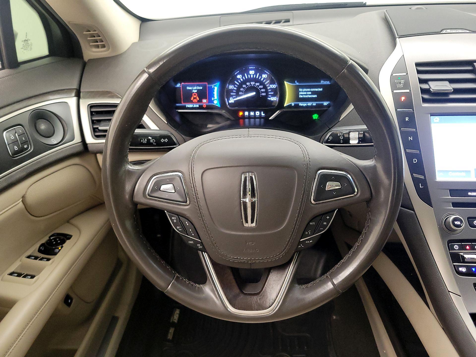 Thumbnail: 2020 Lincoln MKZ - 10