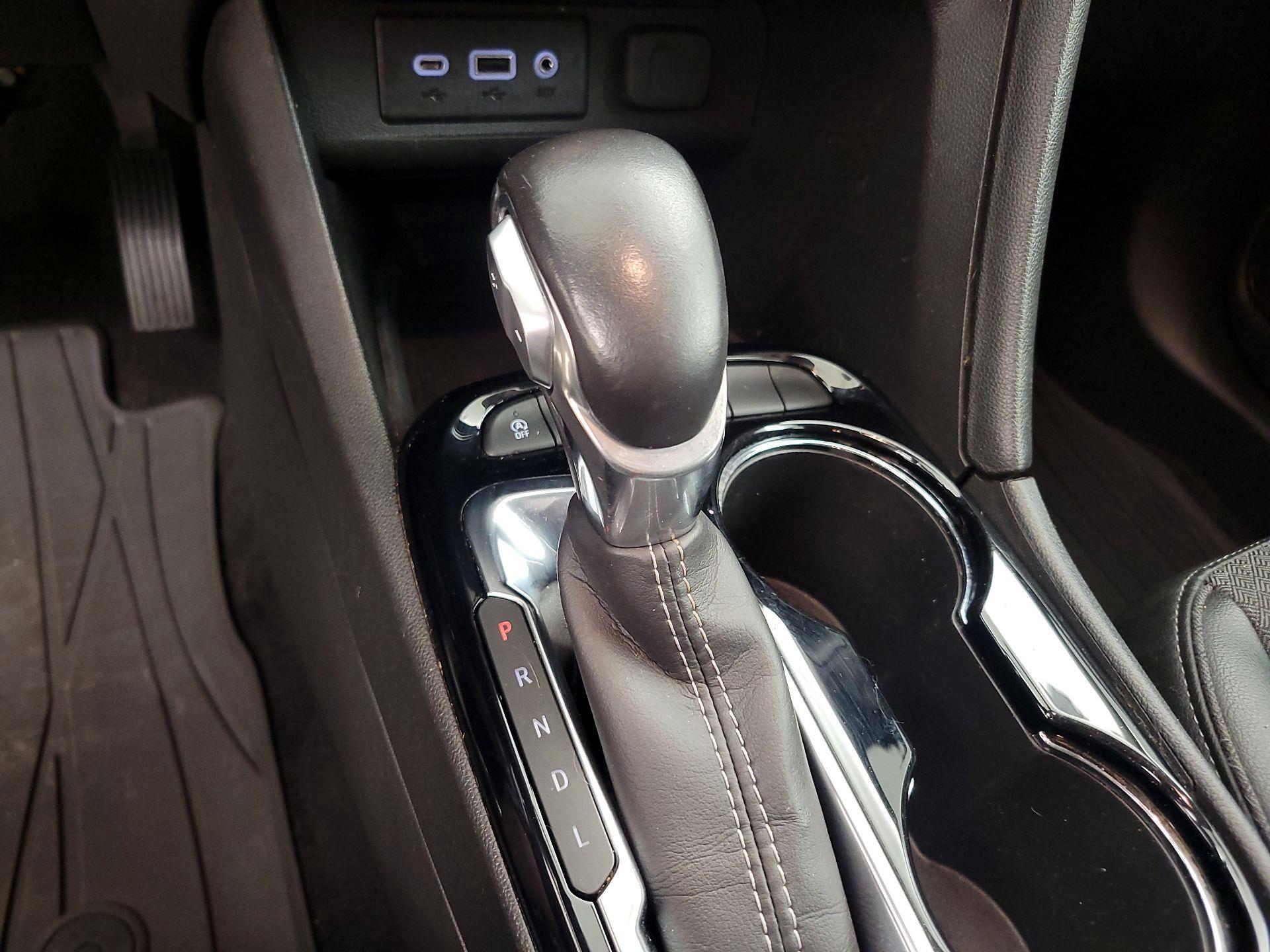 Thumbnail: 2020 Buick Encore GX - 17