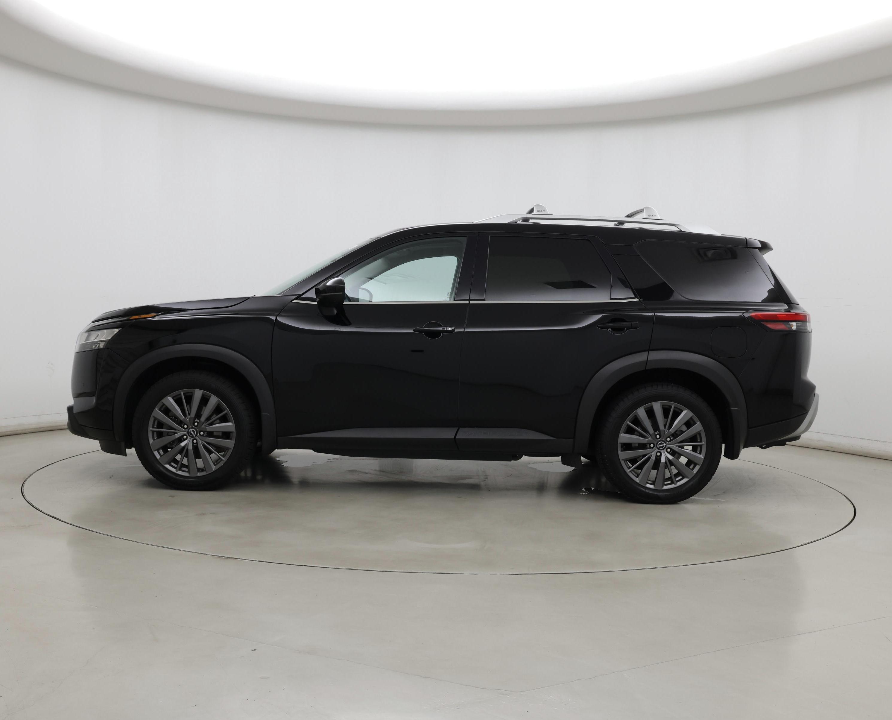 Thumbnail: 2022 Nissan Pathfinder - 3