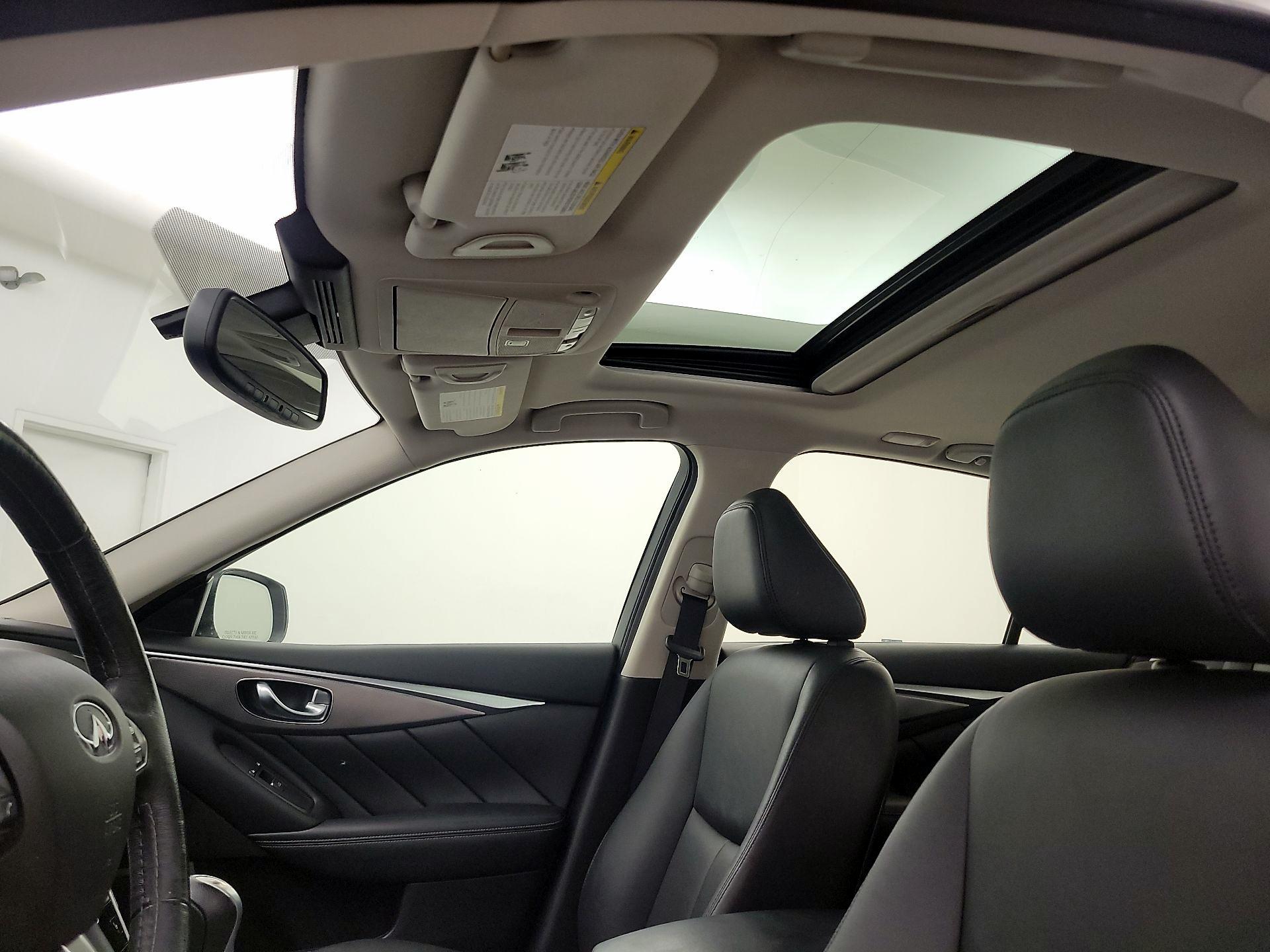 Thumbnail: 2016 INFINITI Q50 - 20