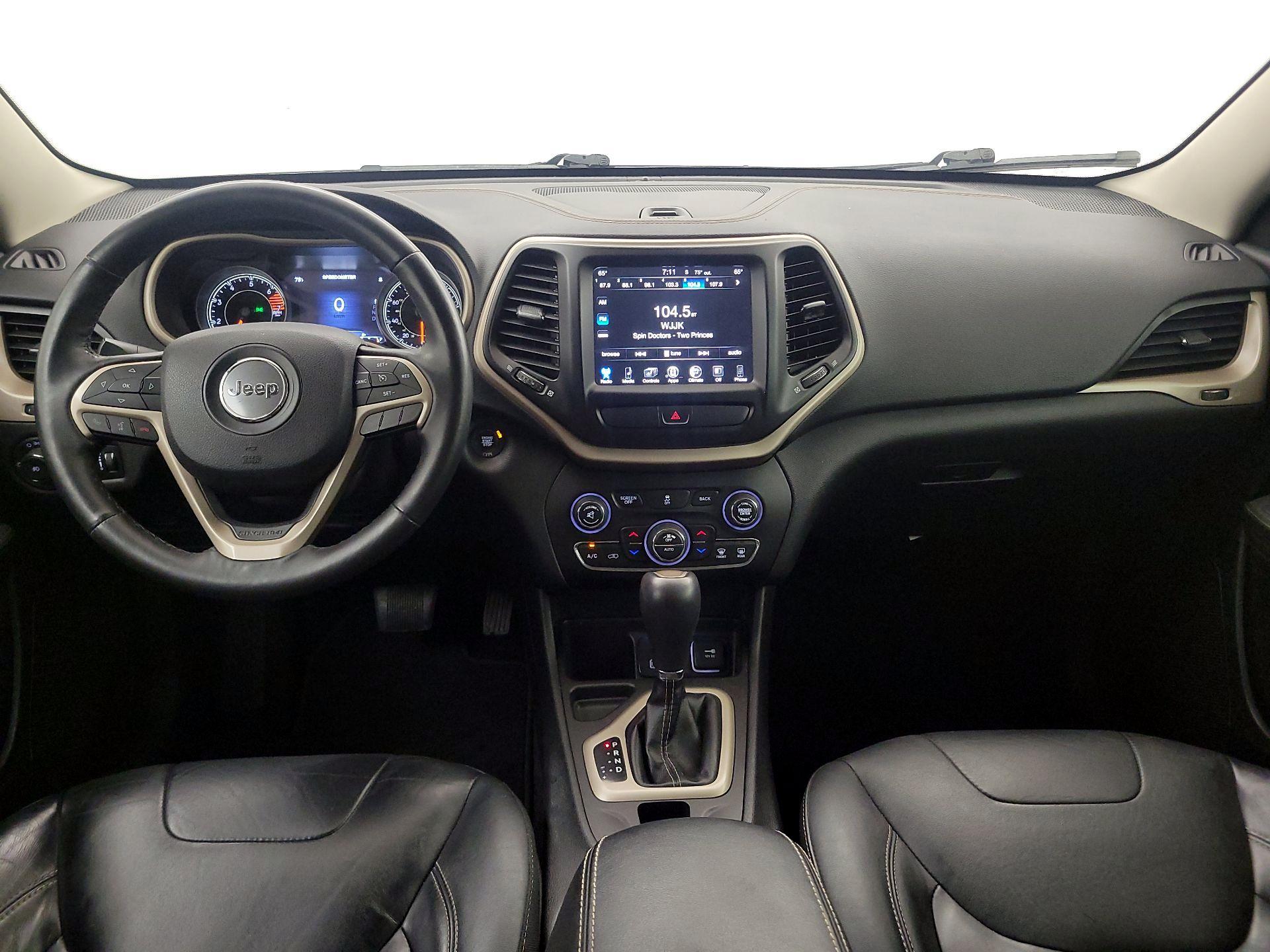 Thumbnail: 2017 Jeep Cherokee - 9