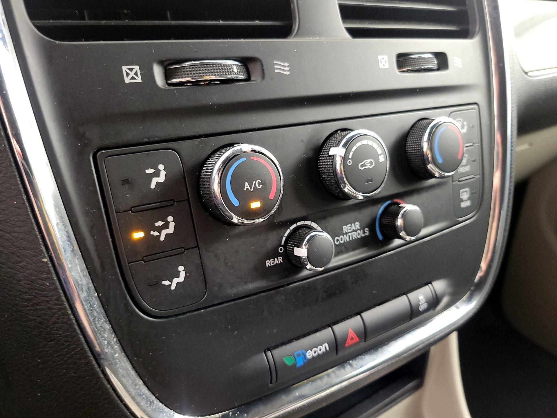 Thumbnail: 2019 Dodge Grand Caravan - 16
