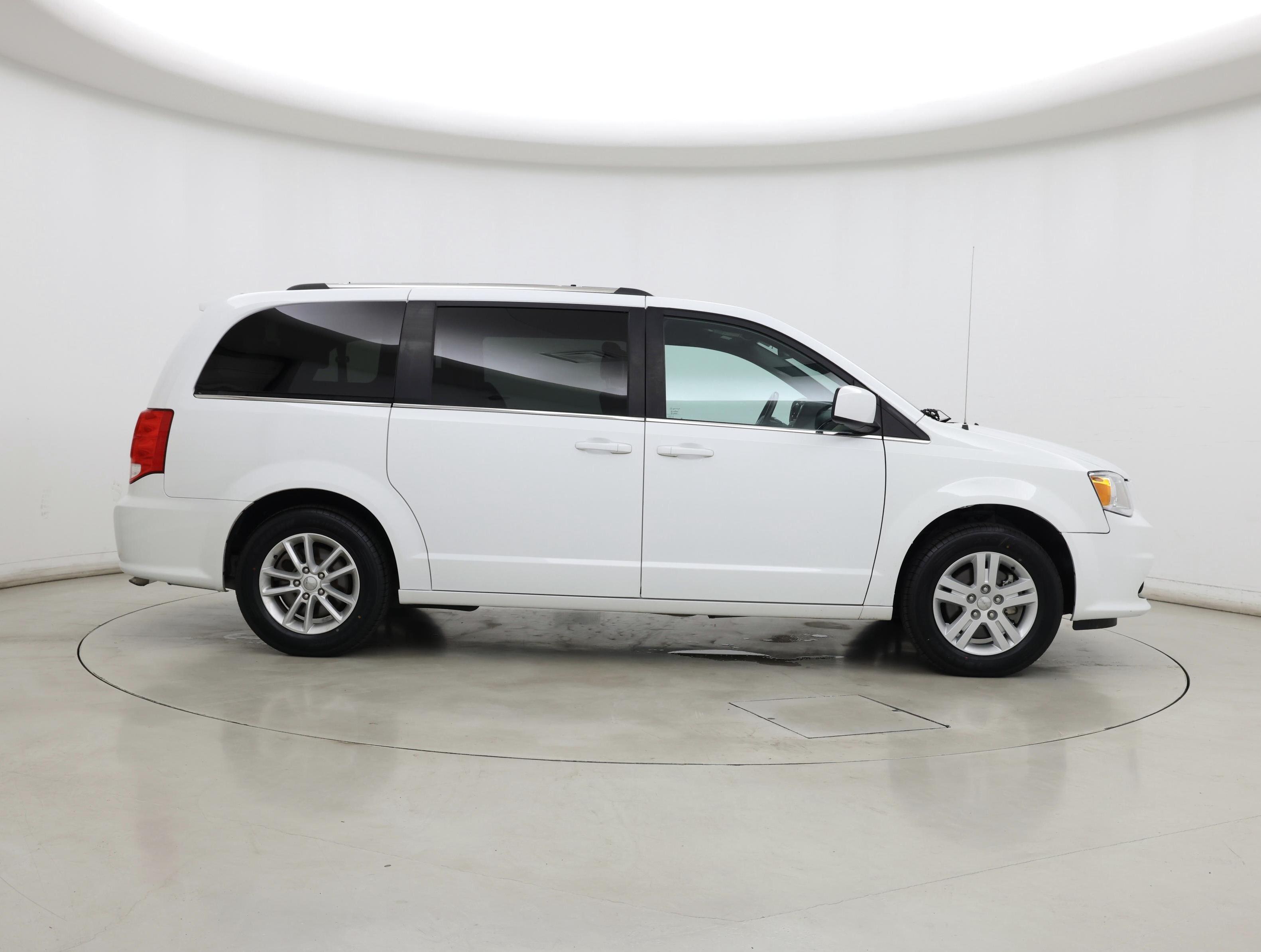 Thumbnail: 2019 Dodge Grand Caravan - 7