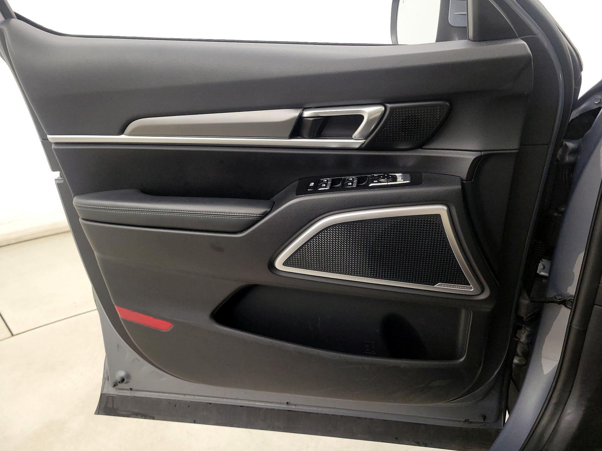 Thumbnail: 2022 Kia Telluride - 12