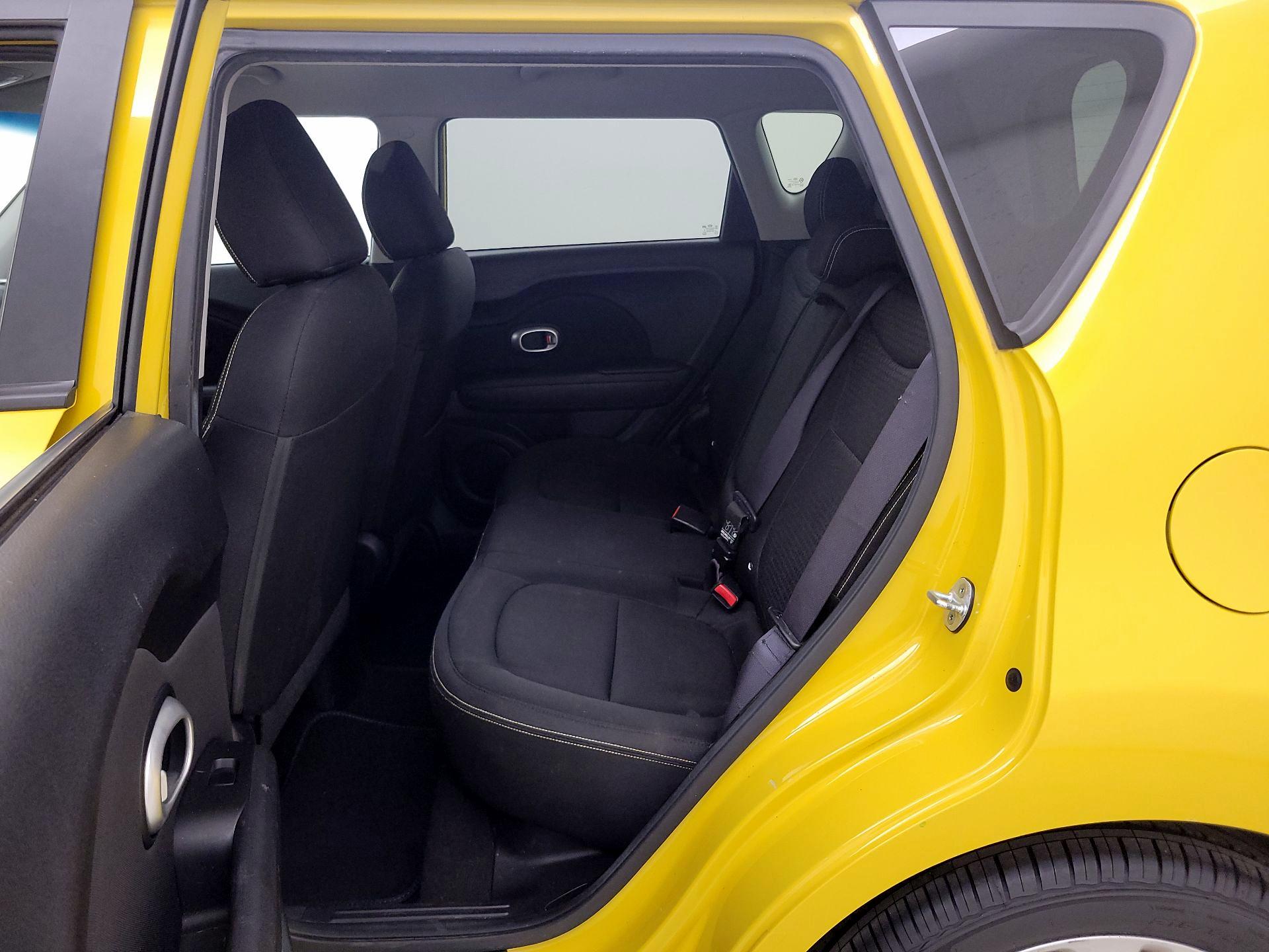Thumbnail: 2015 Kia Soul - 19