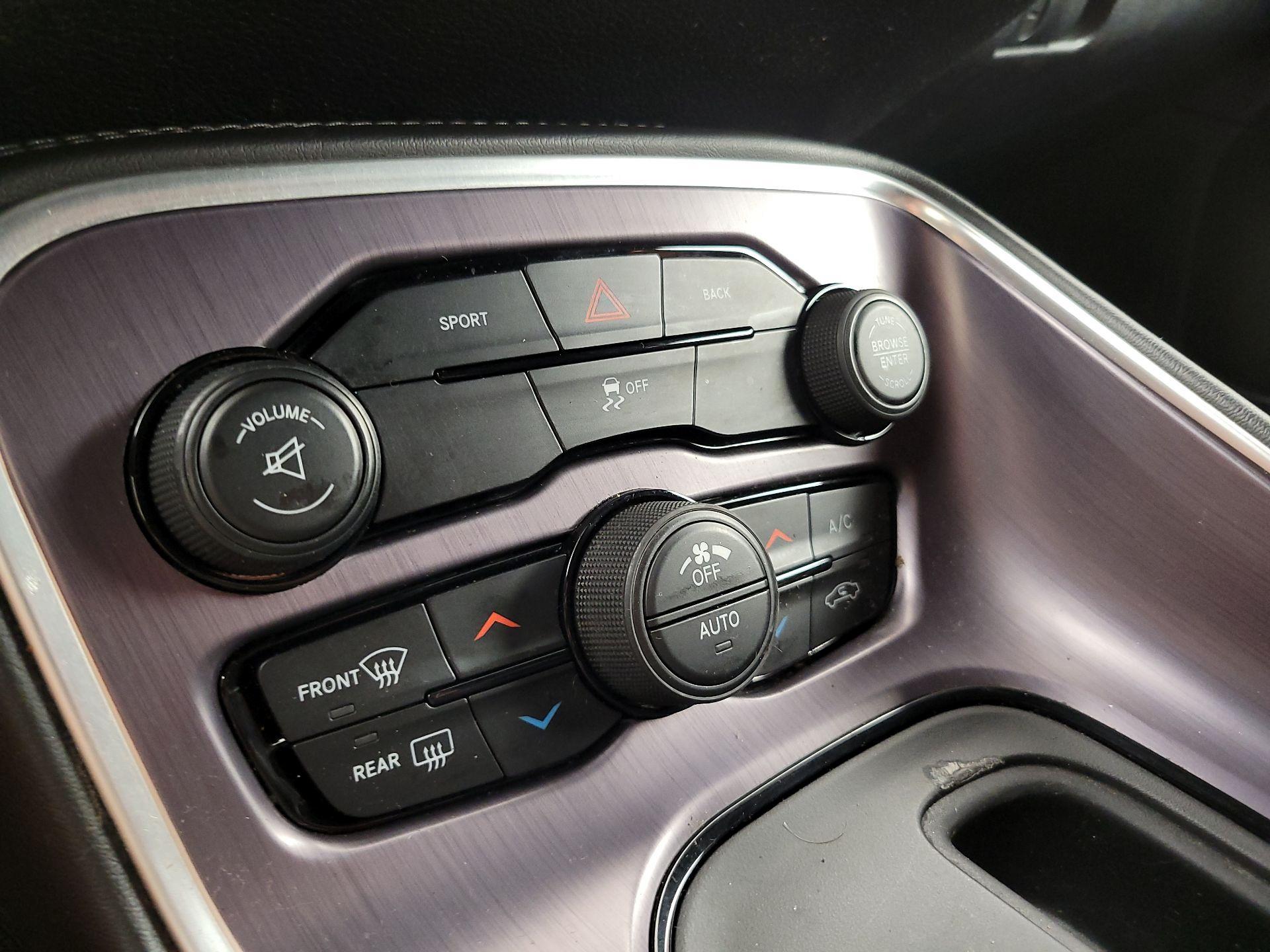 Thumbnail: 2015 Dodge Challenger - 15