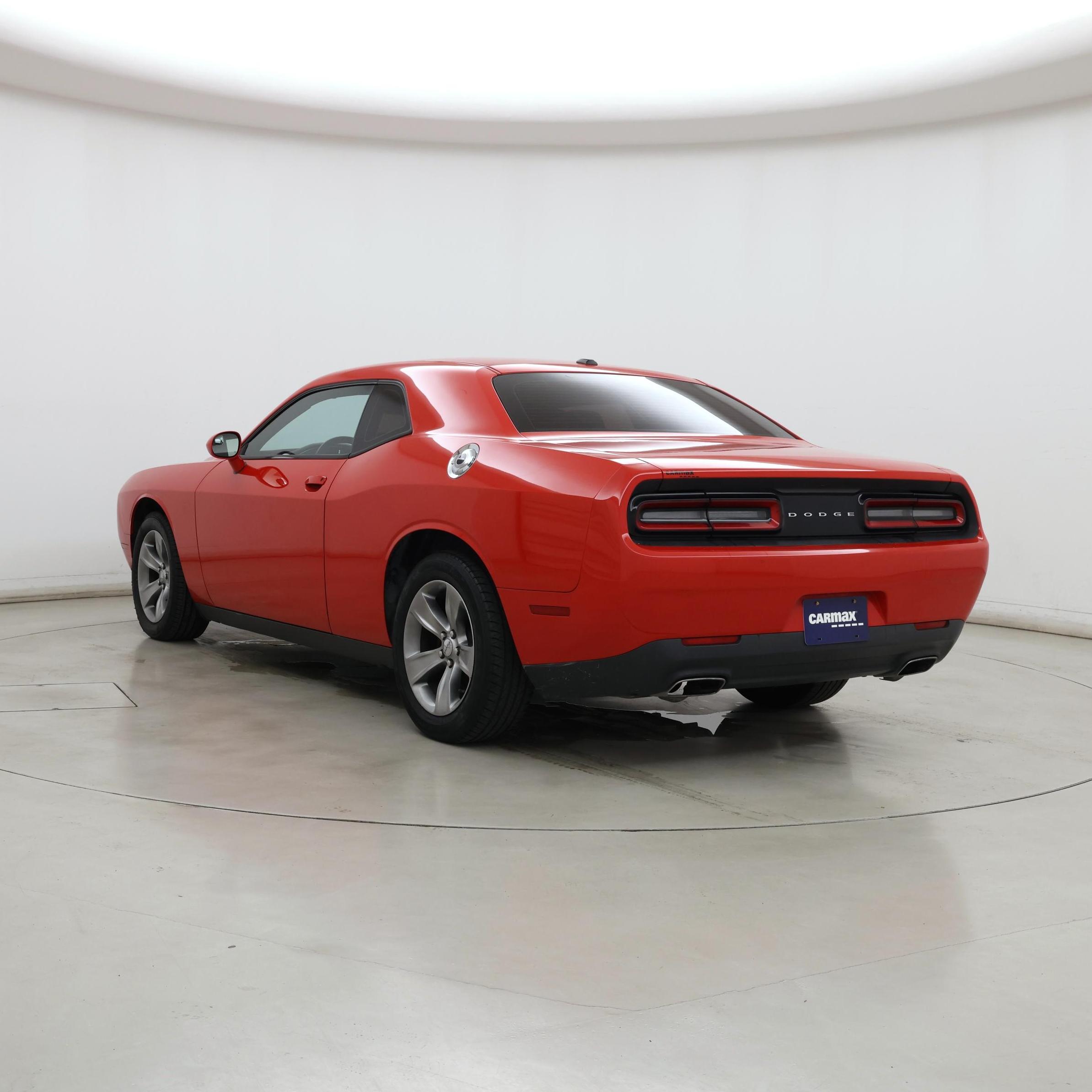 Thumbnail: 2015 Dodge Challenger - 2