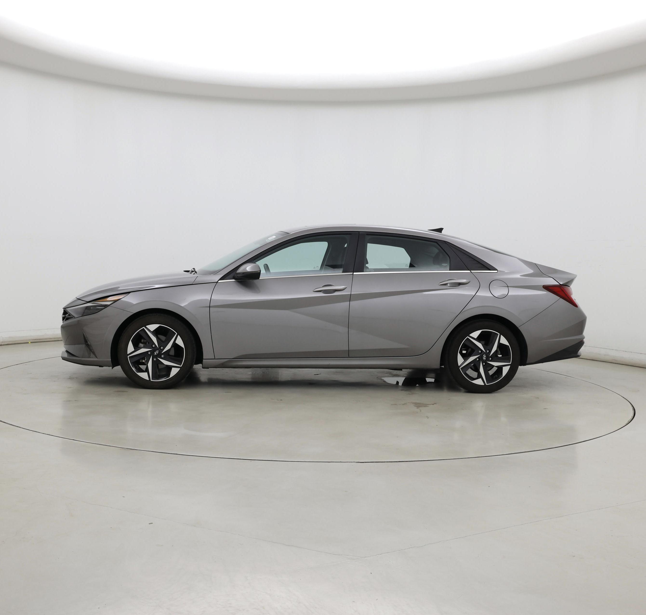 Thumbnail: 2023 Hyundai Elantra - 3