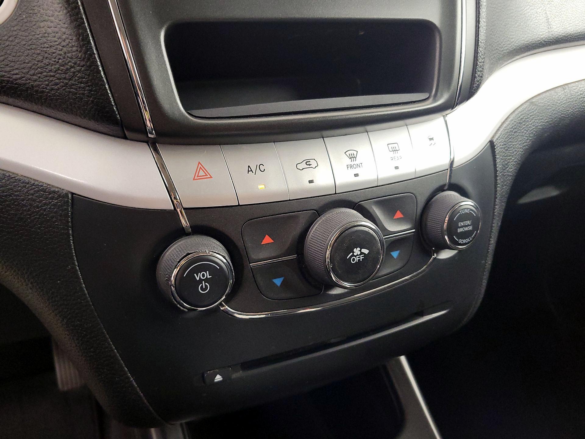 Thumbnail: 2018 Dodge Journey - 15