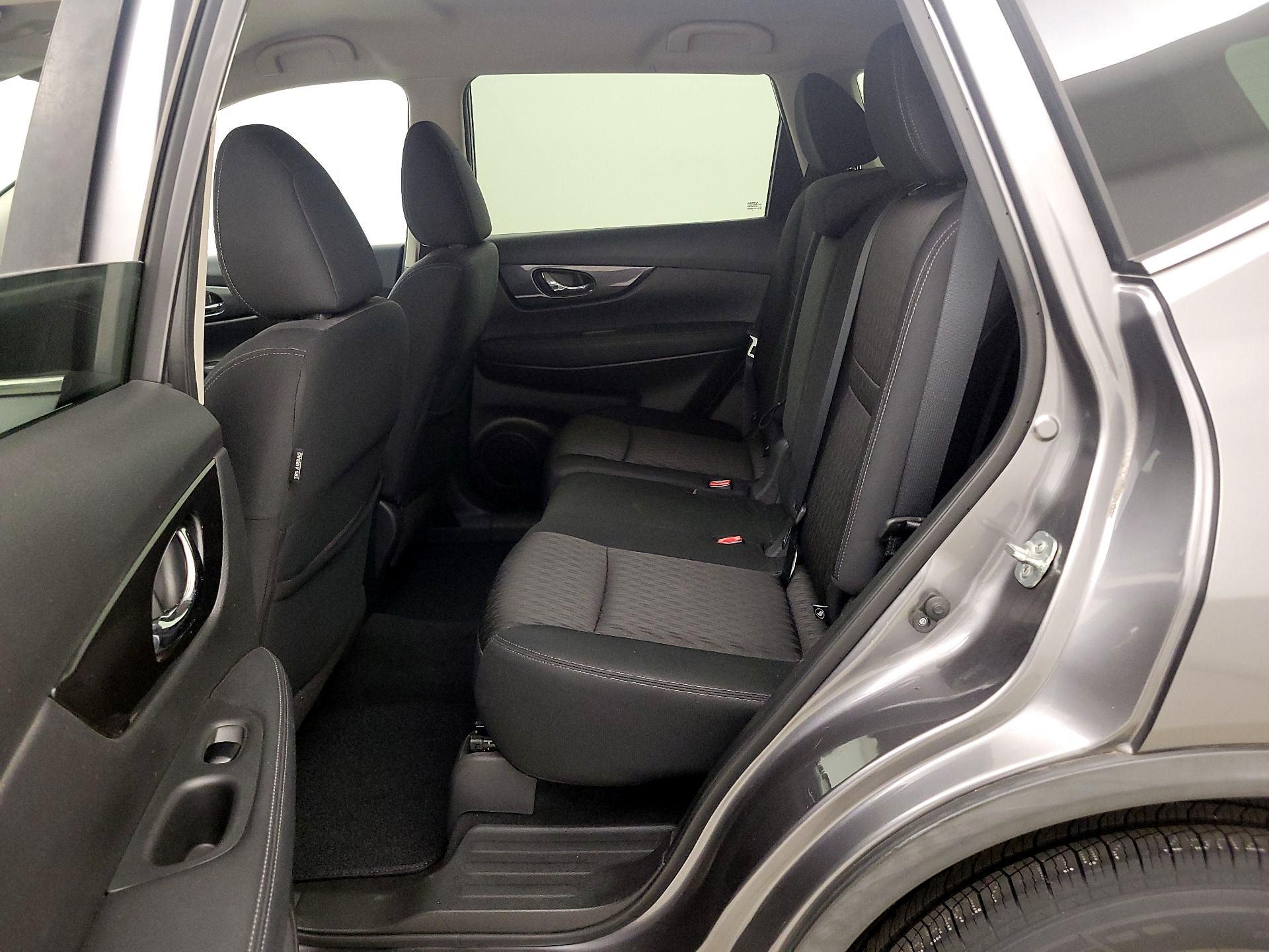 Thumbnail: 2018 Nissan Rogue - 19