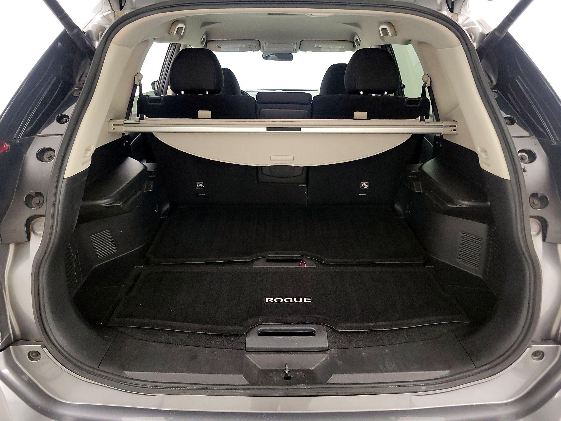 Thumbnail: 2018 Nissan Rogue - 20