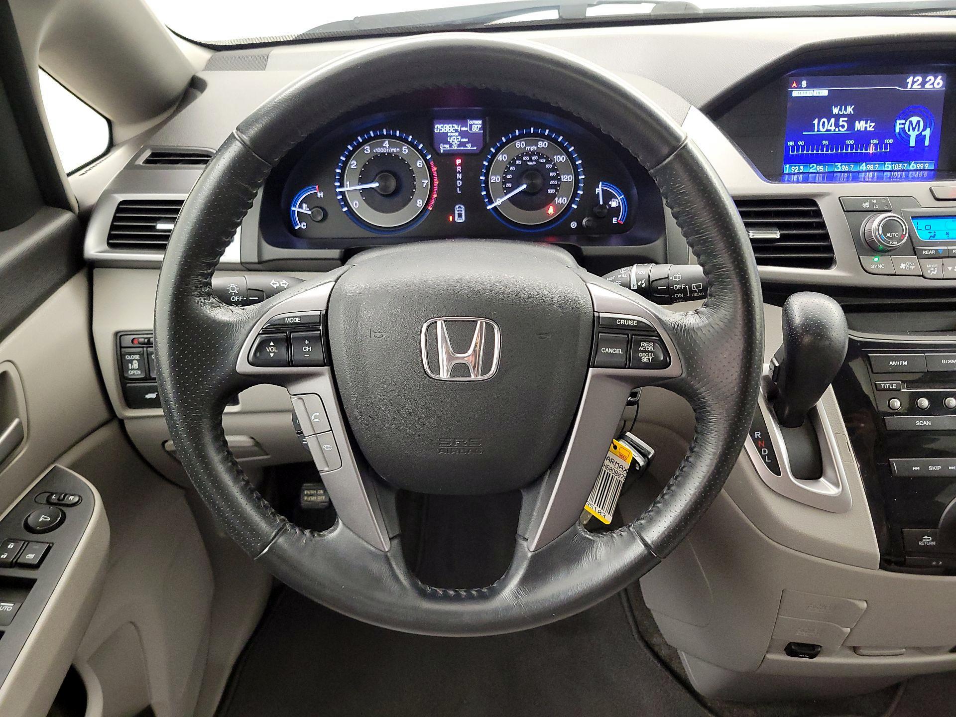 Thumbnail: 2013 Honda Odyssey - 10