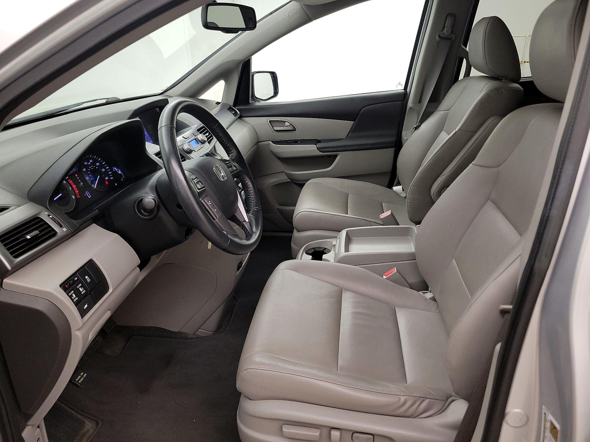 Thumbnail: 2013 Honda Odyssey - 11