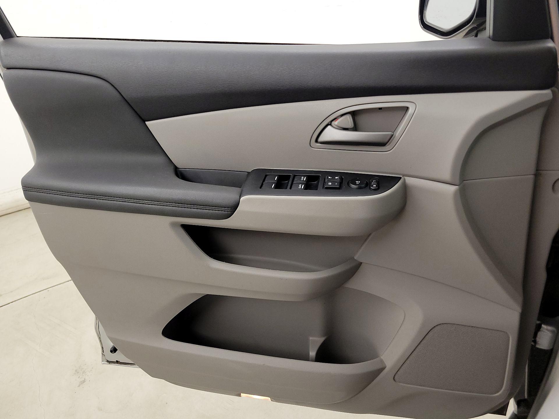 Thumbnail: 2013 Honda Odyssey - 12