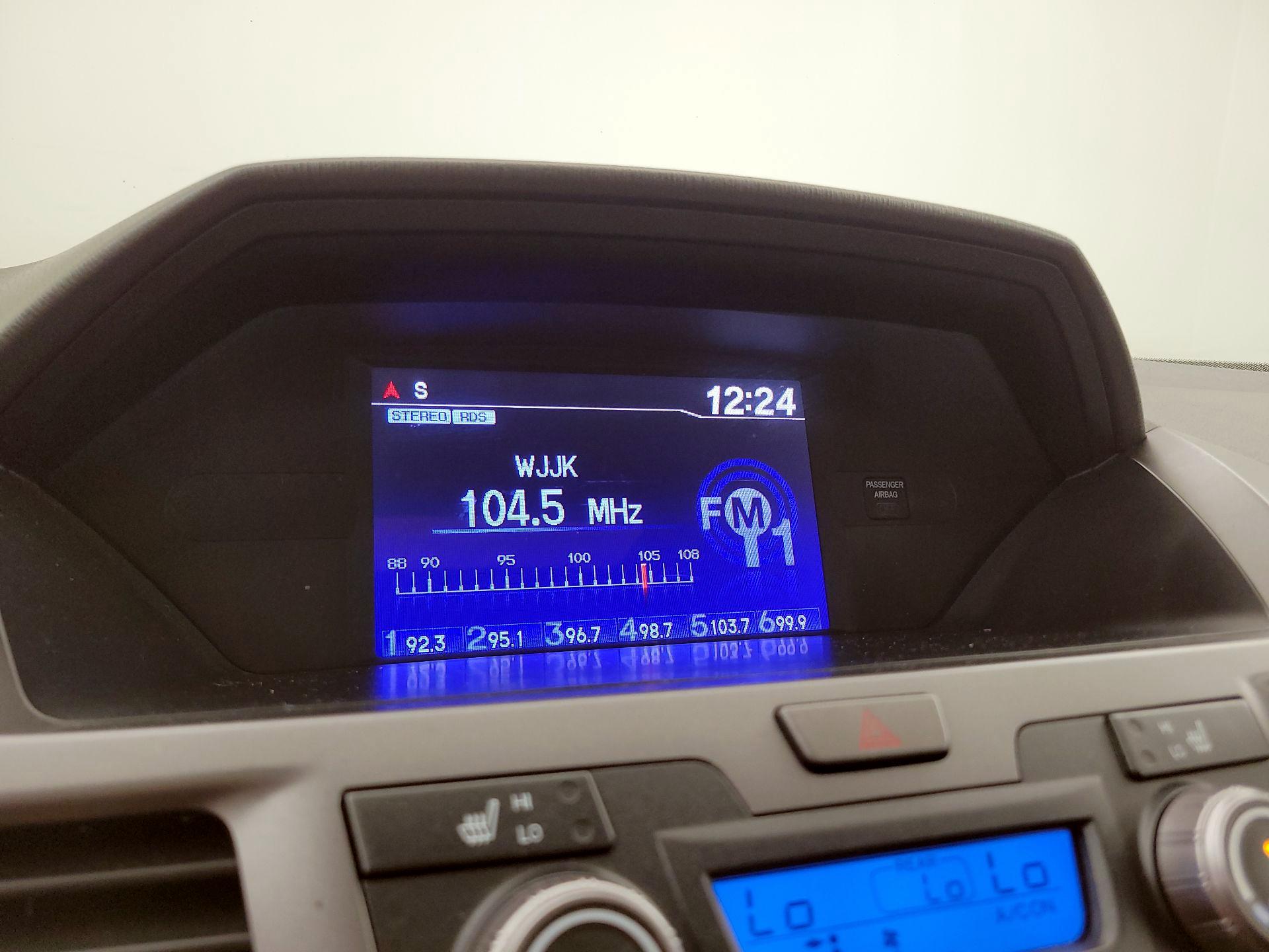 Thumbnail: 2013 Honda Odyssey - 15
