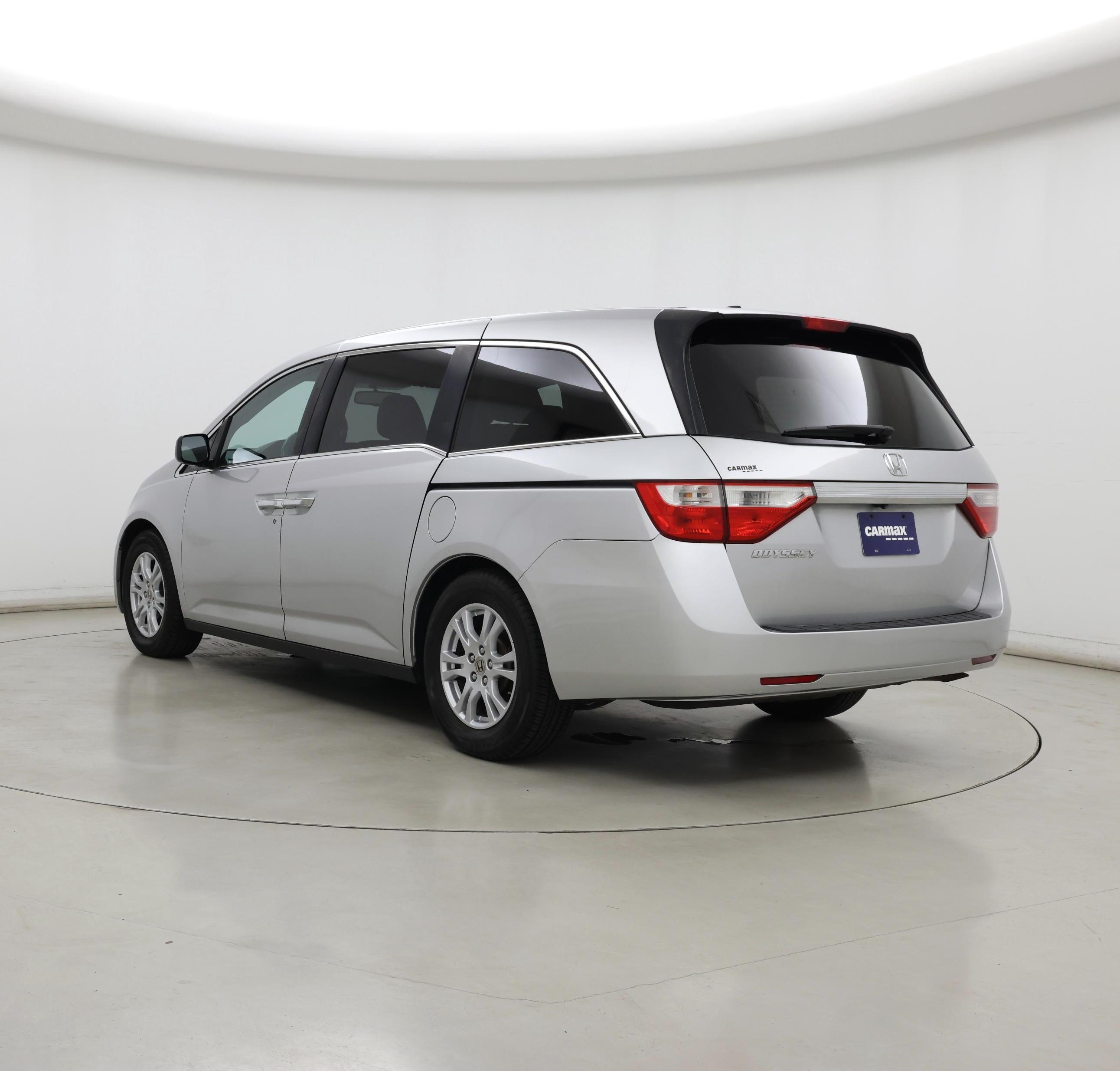 Thumbnail: 2013 Honda Odyssey - 2