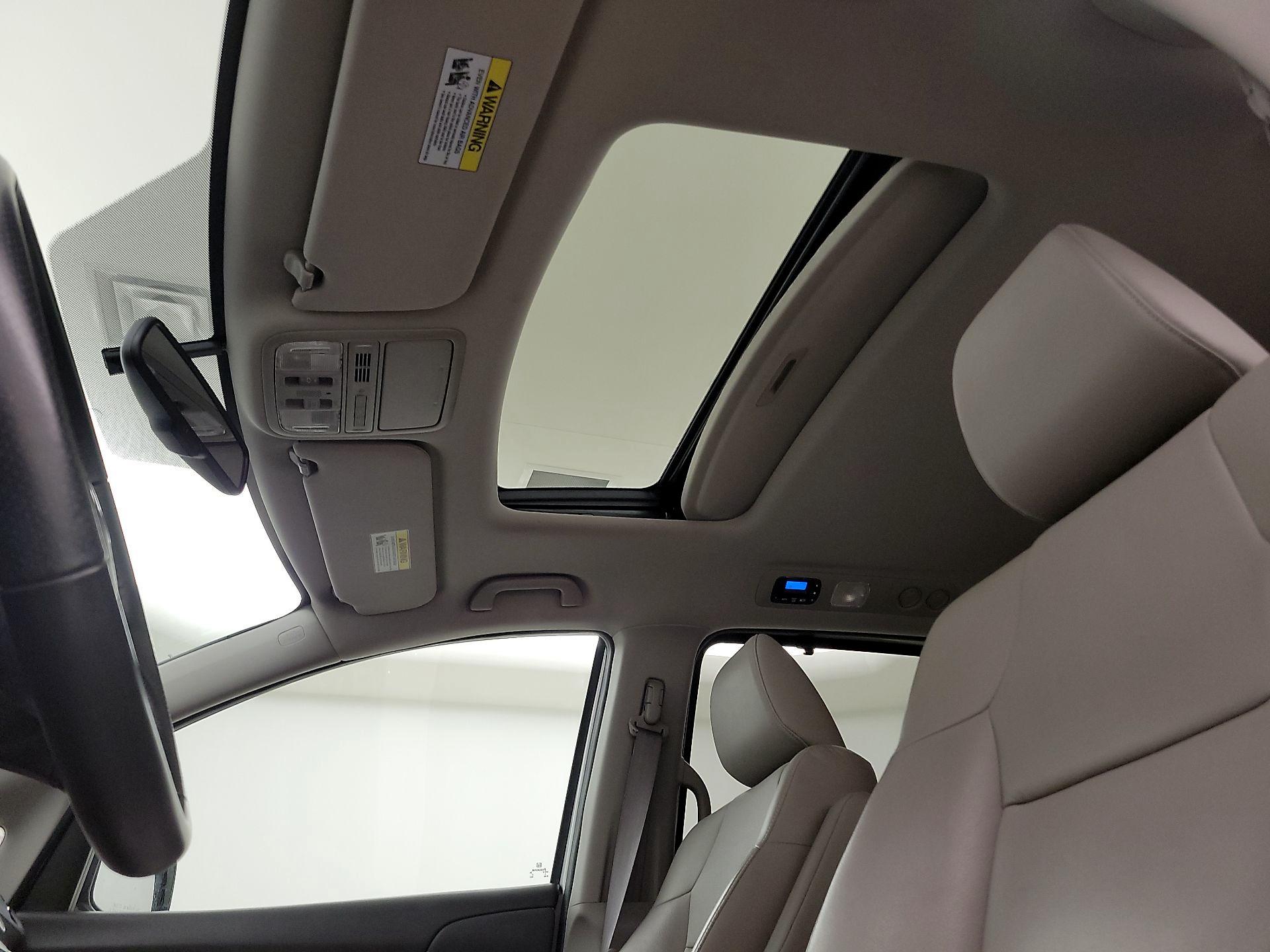 Thumbnail: 2013 Honda Odyssey - 19