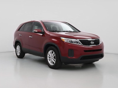 Red 2015 Kia Sorento LX
