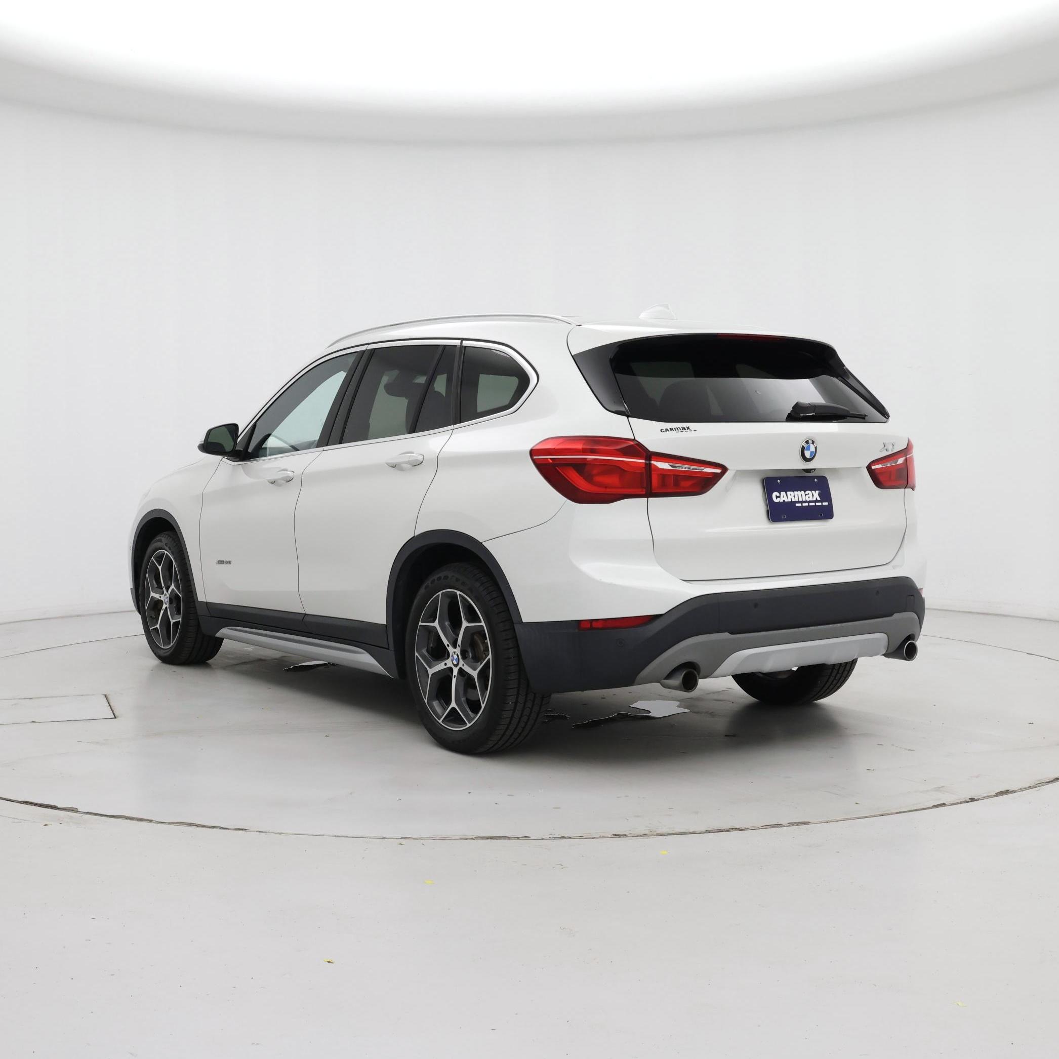 Thumbnail: 2016 BMW X1 - 2