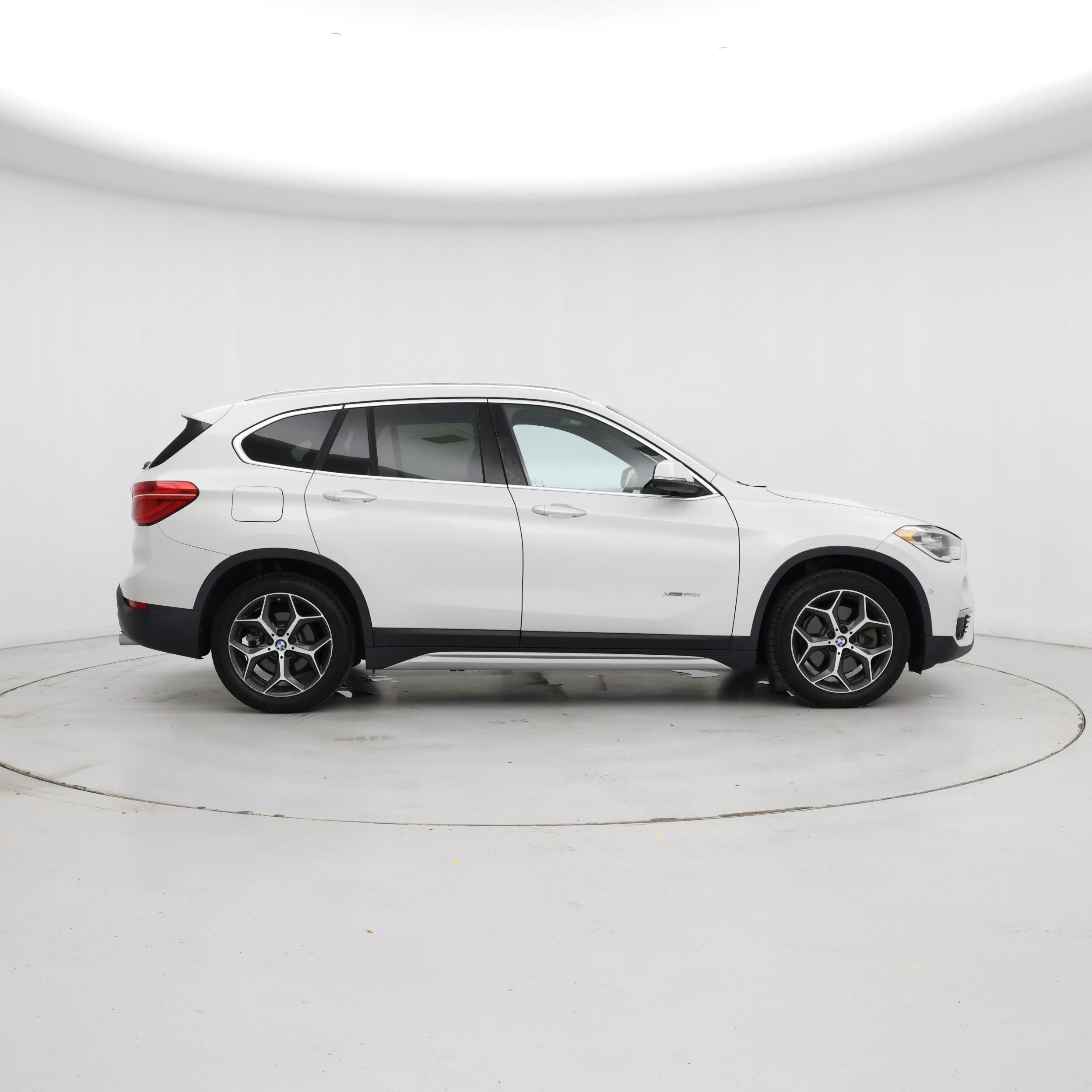 Thumbnail: 2016 BMW X1 - 7