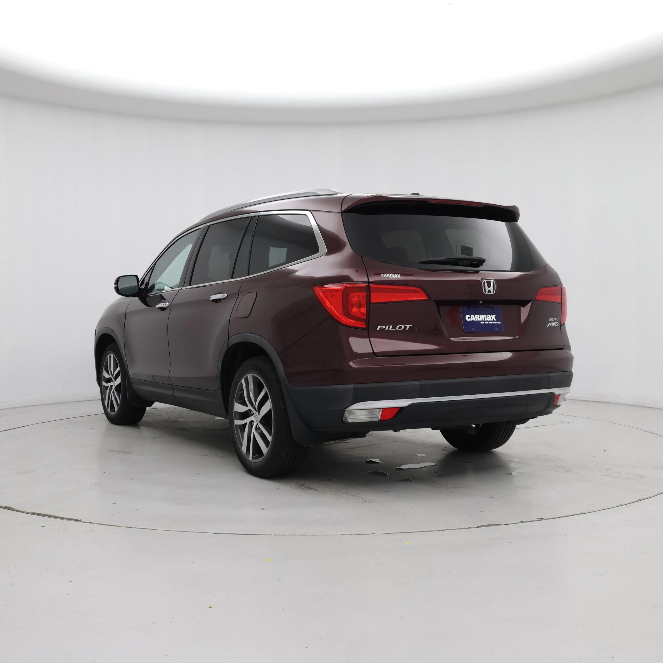 Thumbnail: 2016 Honda Pilot - 2