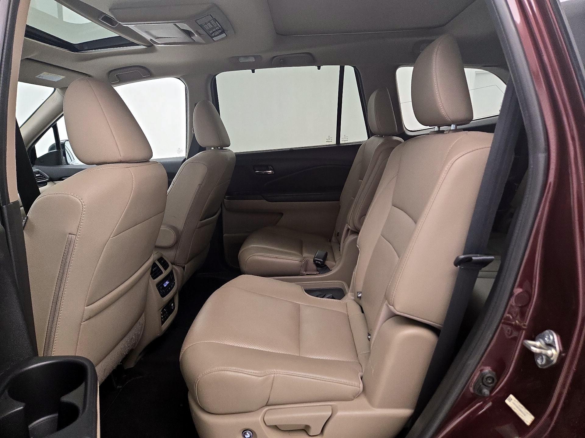 Thumbnail: 2016 Honda Pilot - 20