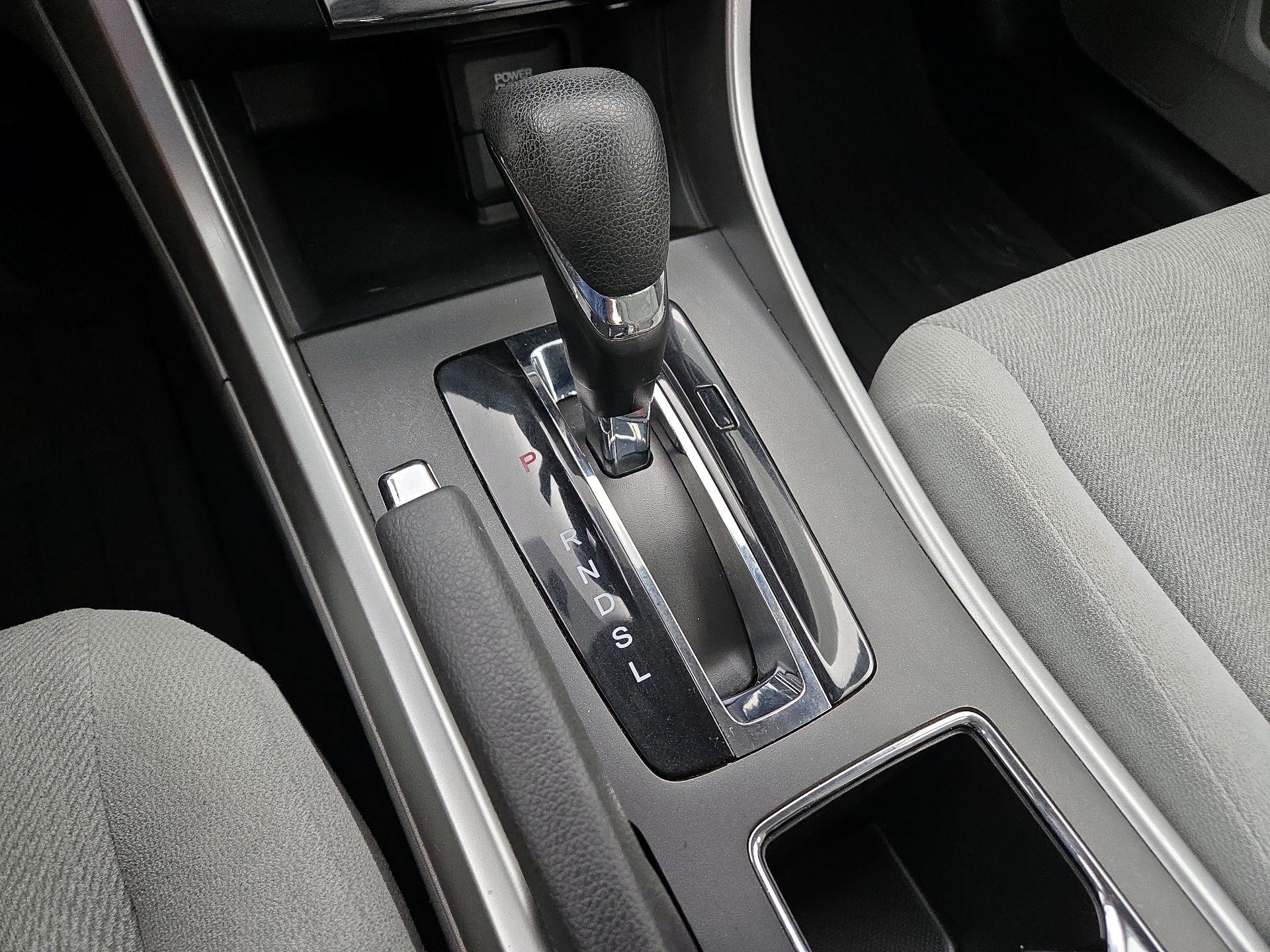 Thumbnail: 2013 Honda Accord - 17