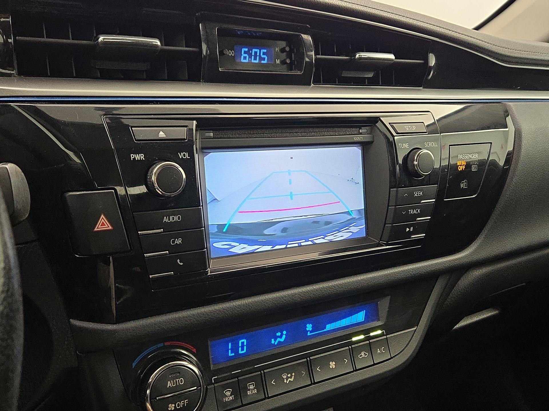 Thumbnail: 2016 Toyota Corolla - 14