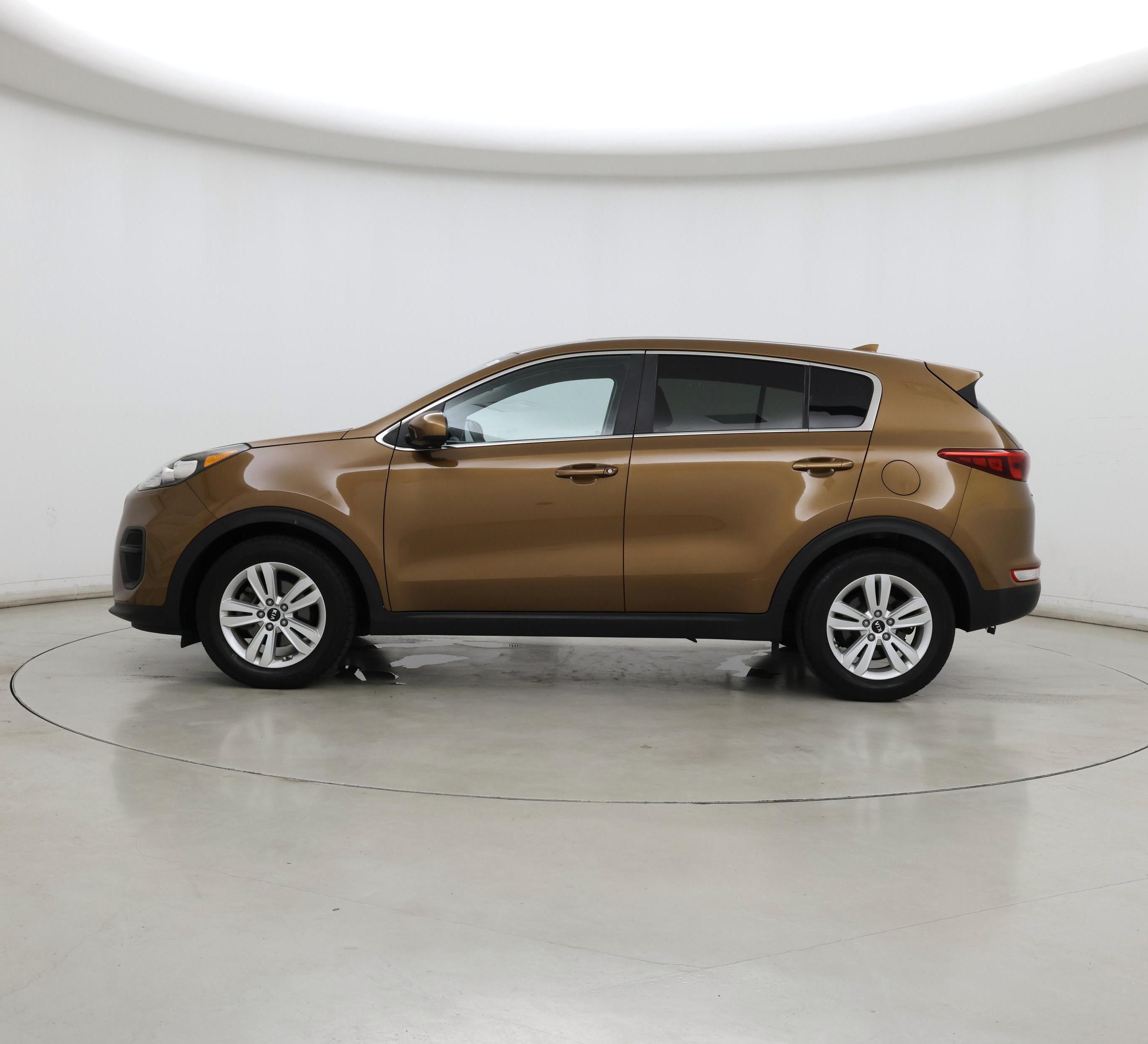 Thumbnail: 2018 Kia Sportage - 3