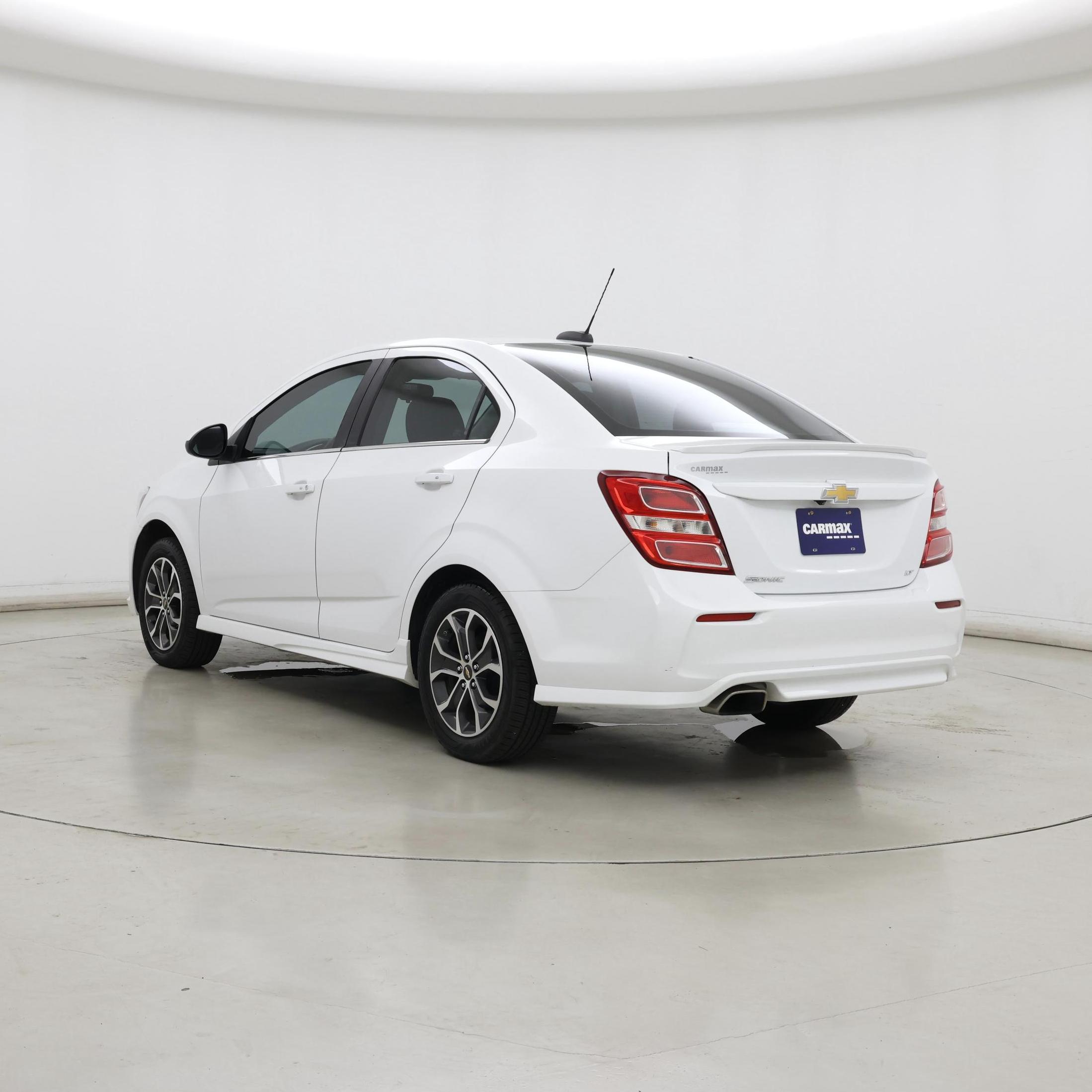 Thumbnail: 2017 Chevrolet Sonic - 2