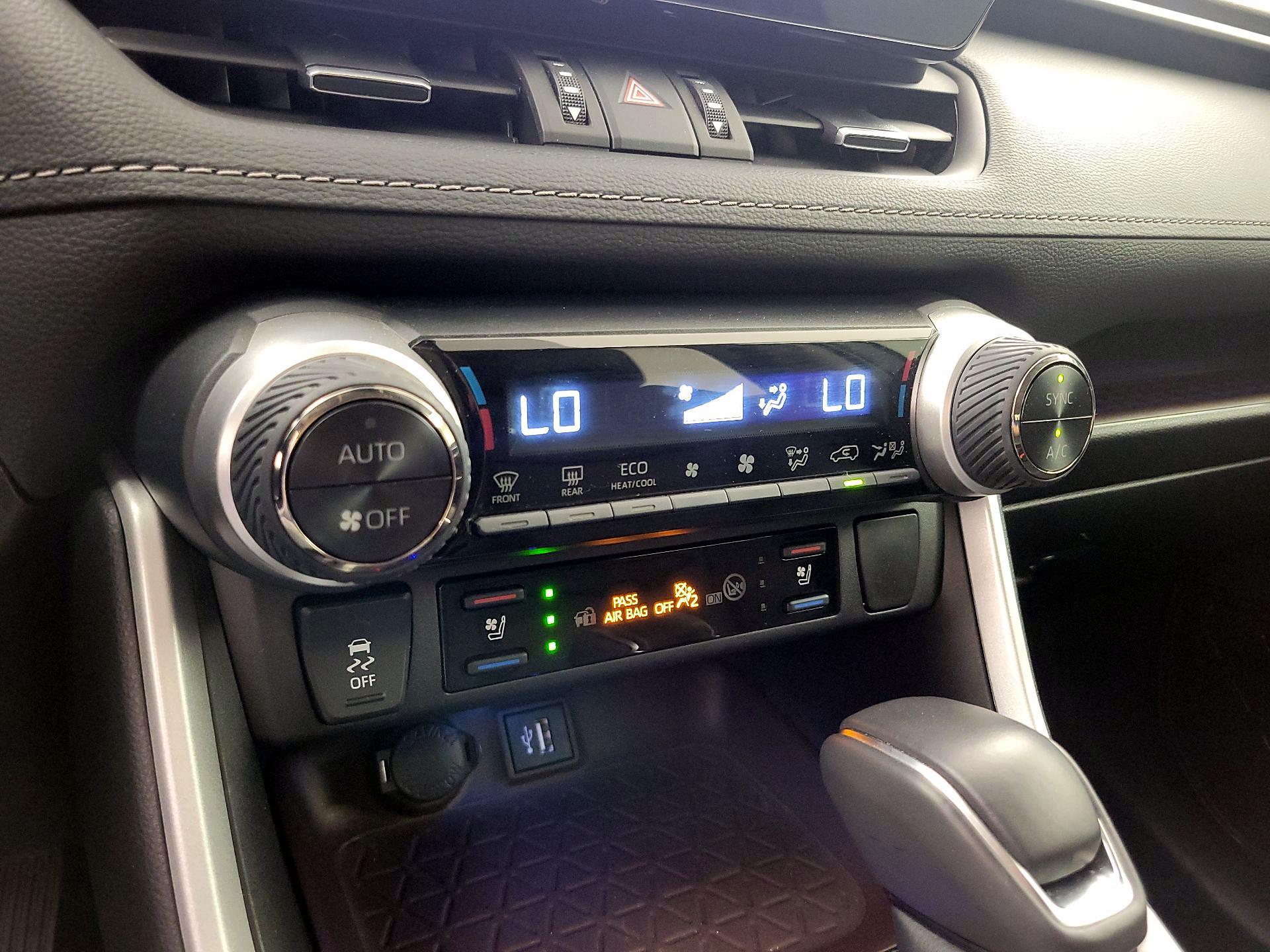 Thumbnail: 2023 Toyota RAV4 - 16
