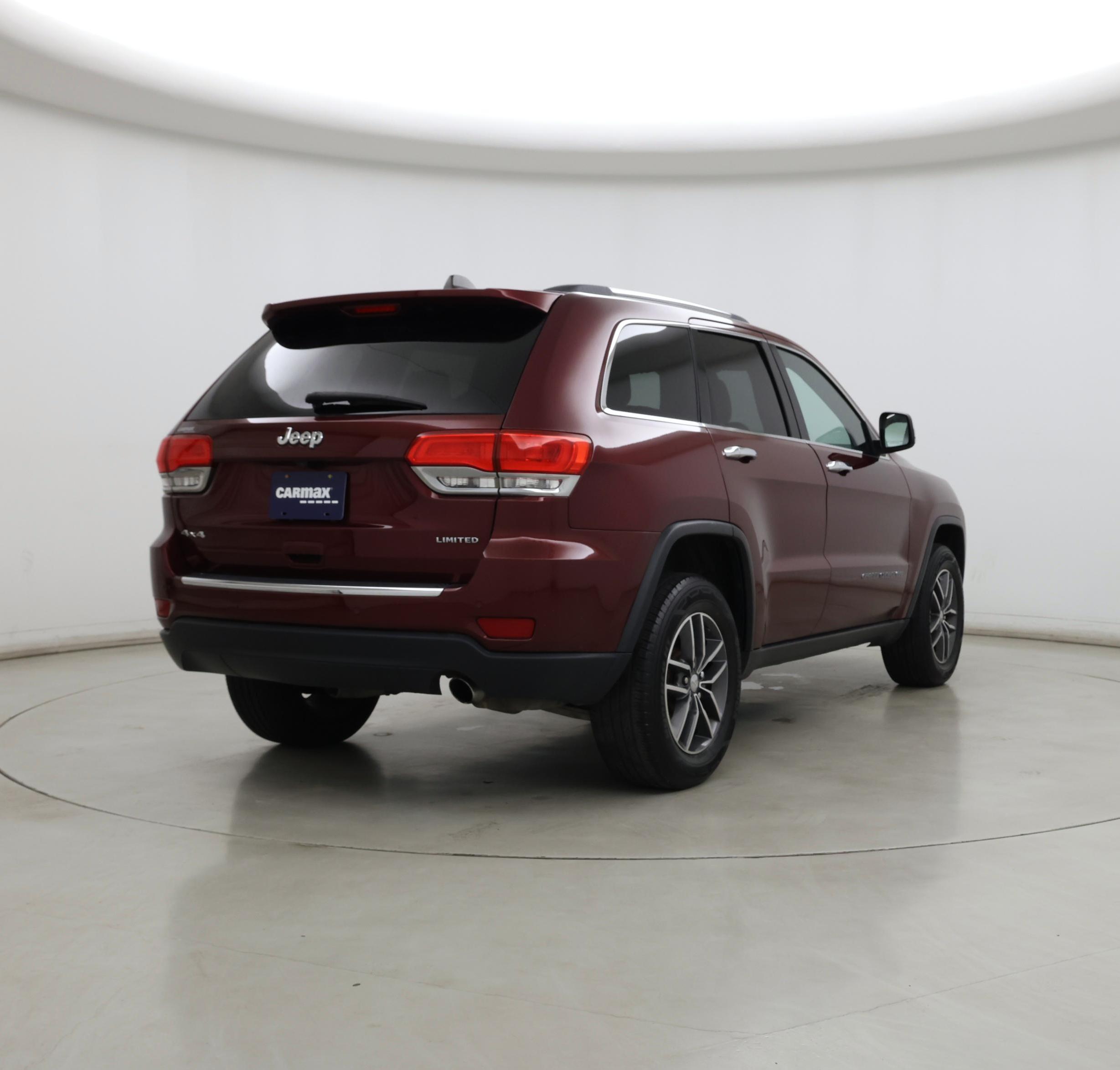 Thumbnail: 2017 Jeep Grand Cherokee - 8