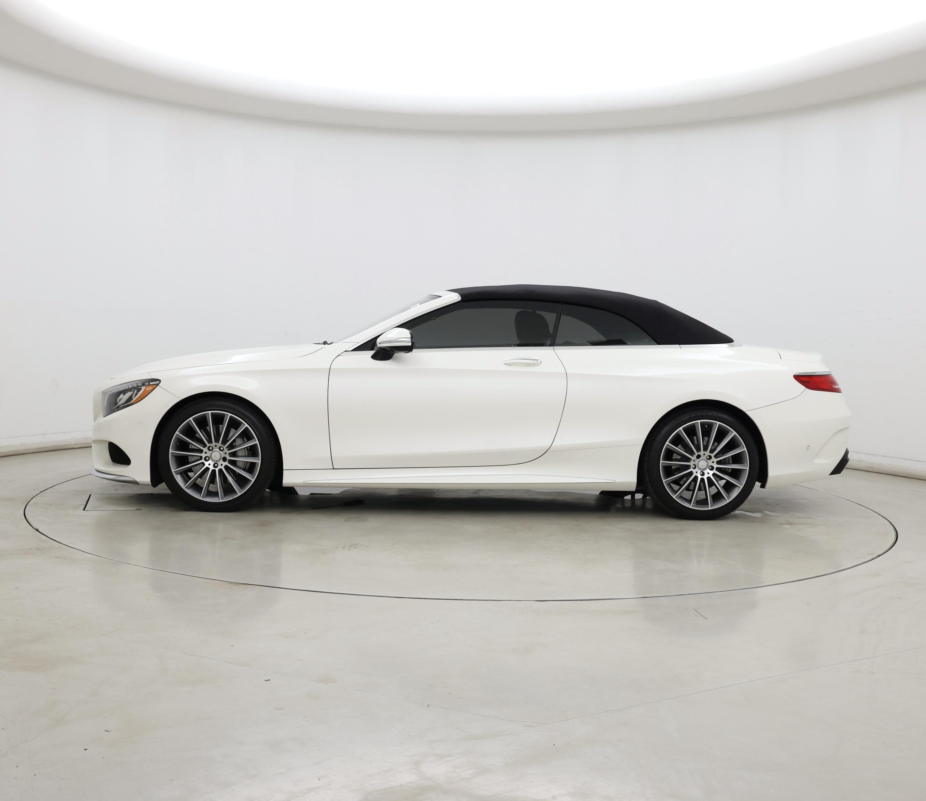 Thumbnail: 2017 Mercedes-Benz S-Class - 3