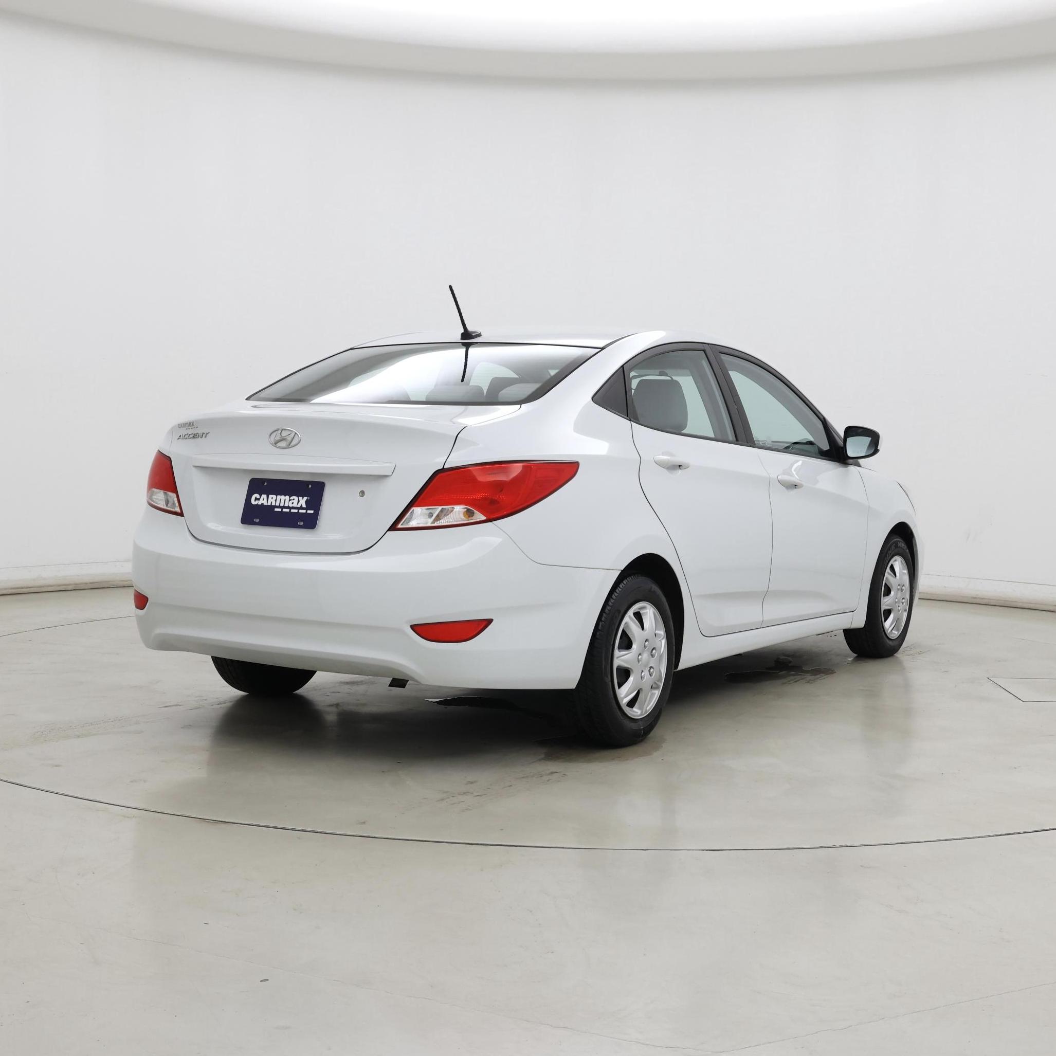Thumbnail: 2017 Hyundai Accent - 8
