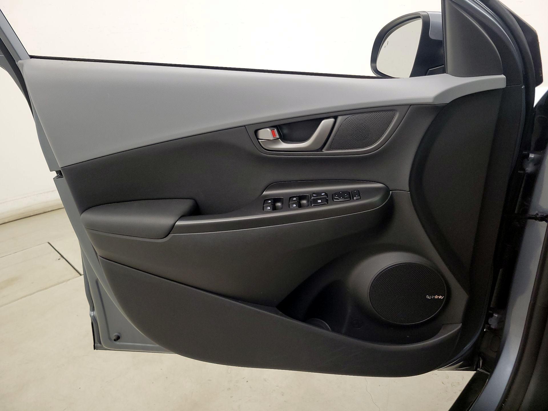 Thumbnail: 2021 Hyundai Kona - 12
