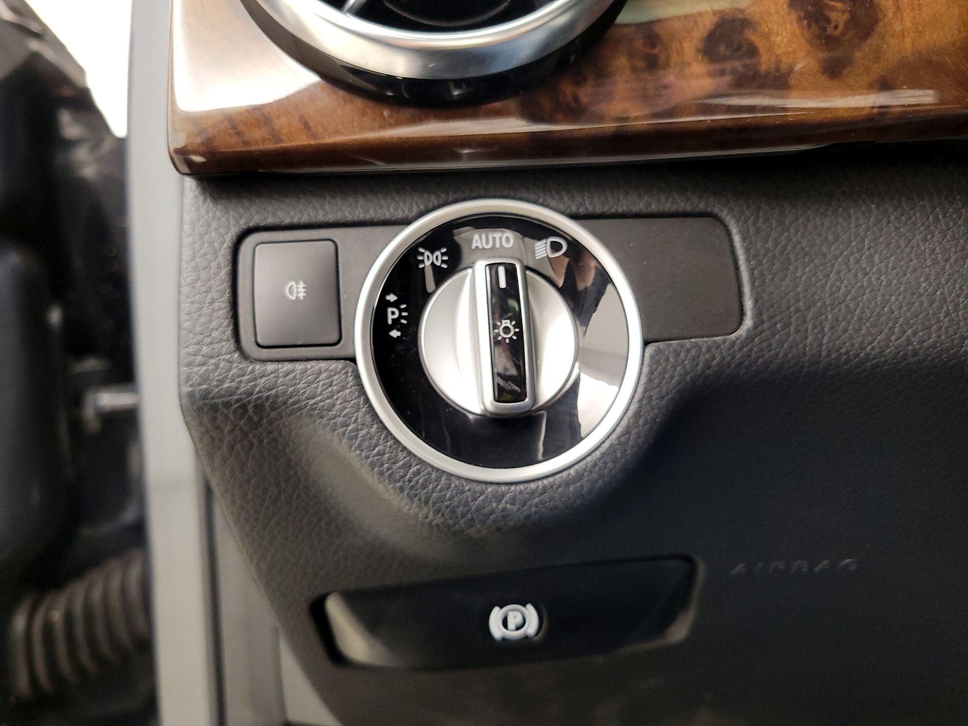 Thumbnail: 2014 Mercedes-Benz GLK - 13