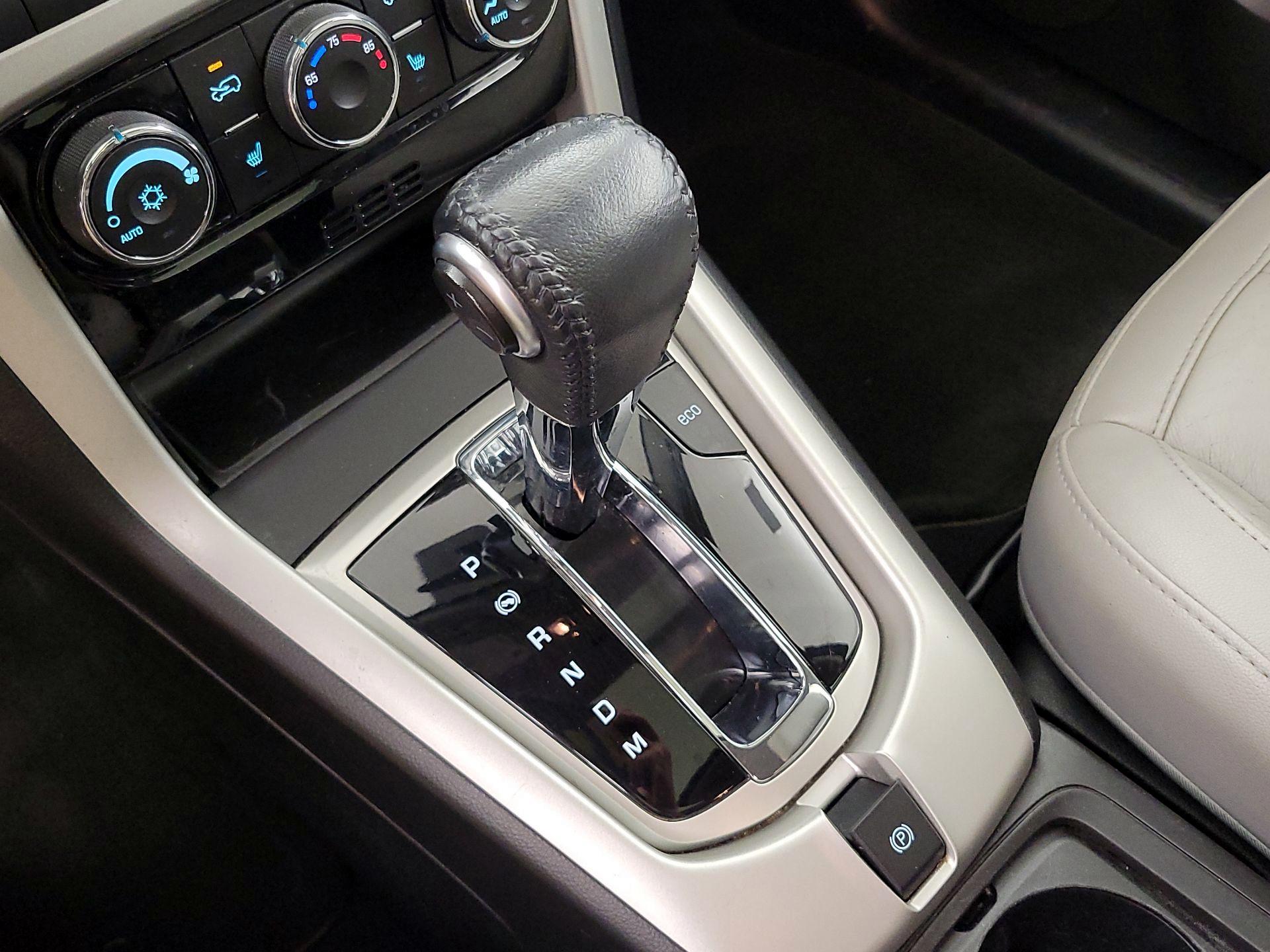 Thumbnail: 2014 Chevrolet Captiva Sport - 16
