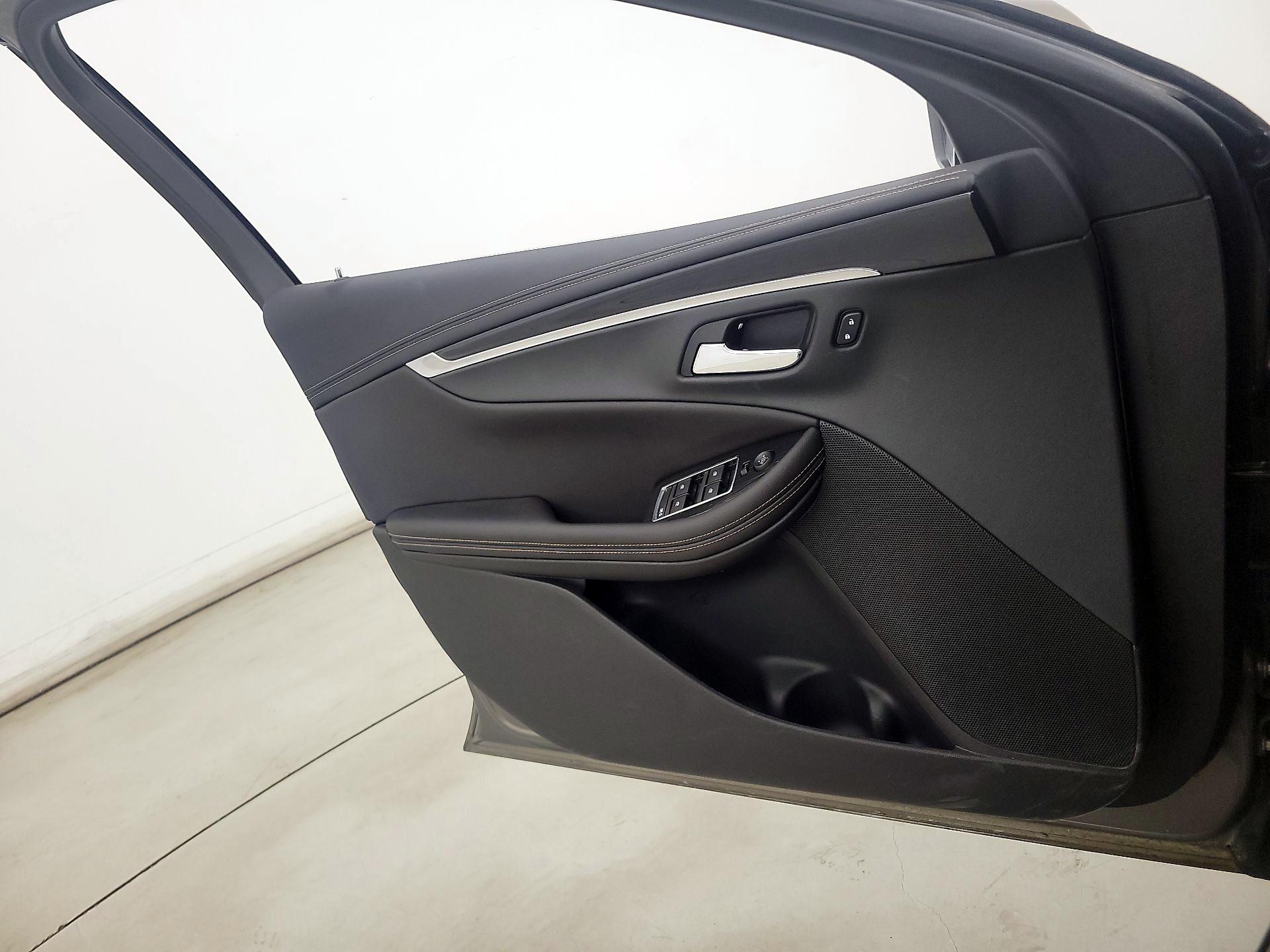 Thumbnail: 2019 Chevrolet Impala - 12