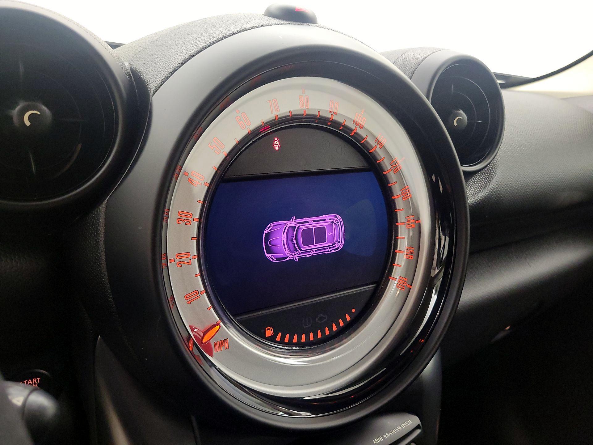 Thumbnail: 2014 MINI Cooper Countryman - 15